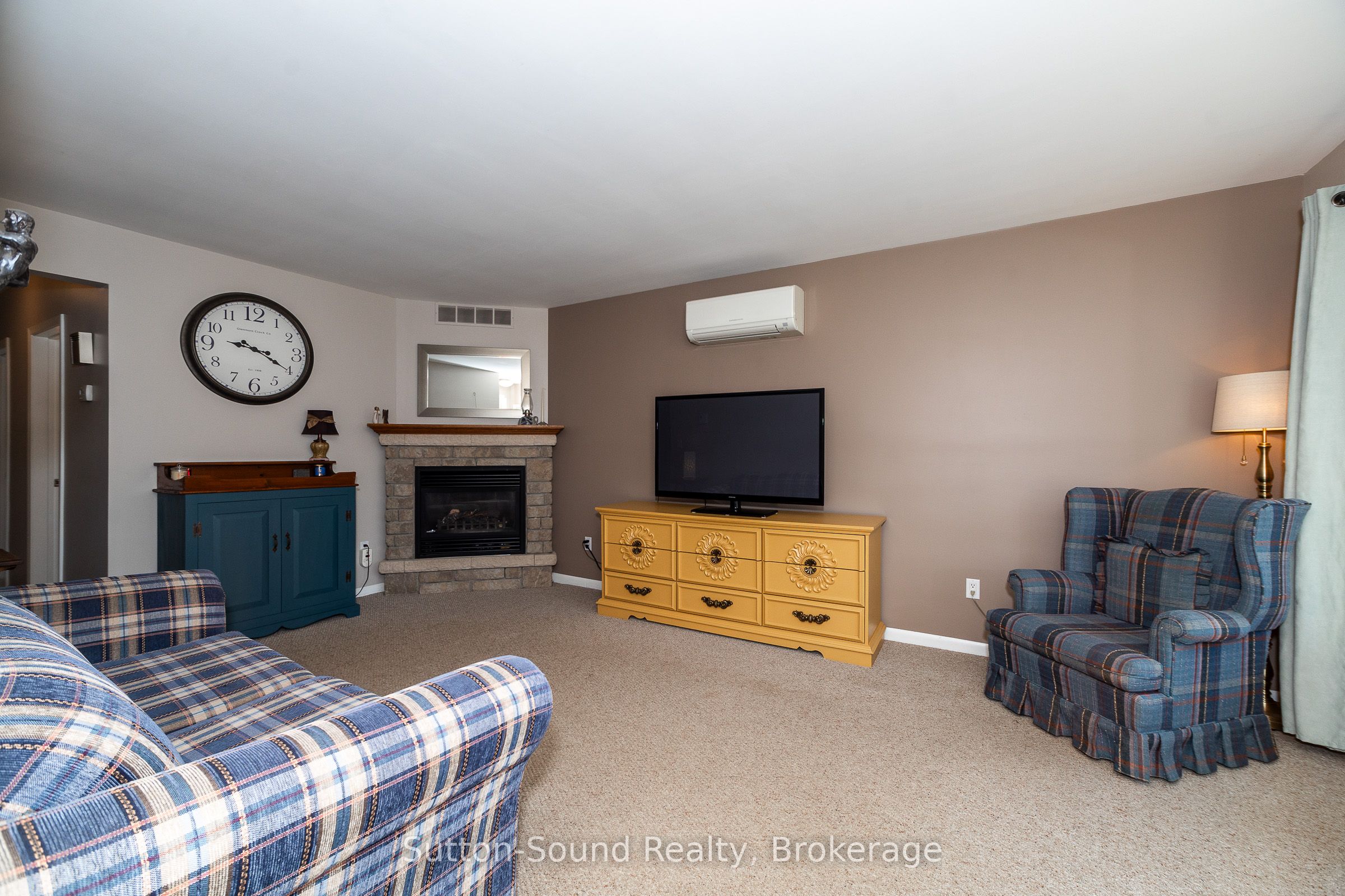 60 Mill Street Property Photo 4