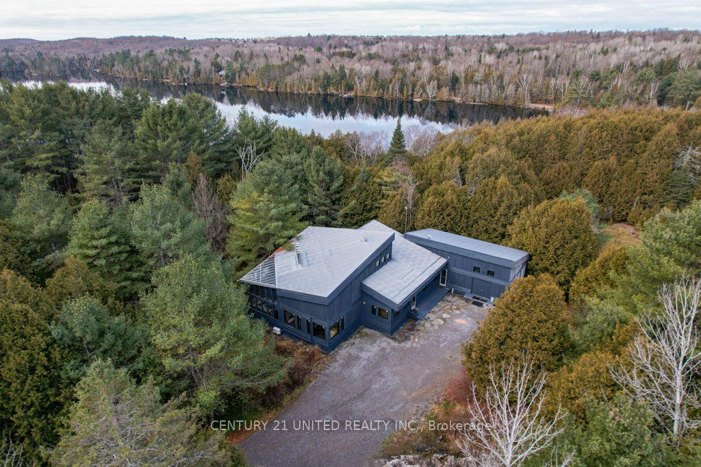 1080 Clydesdale Rd Property Photo 1