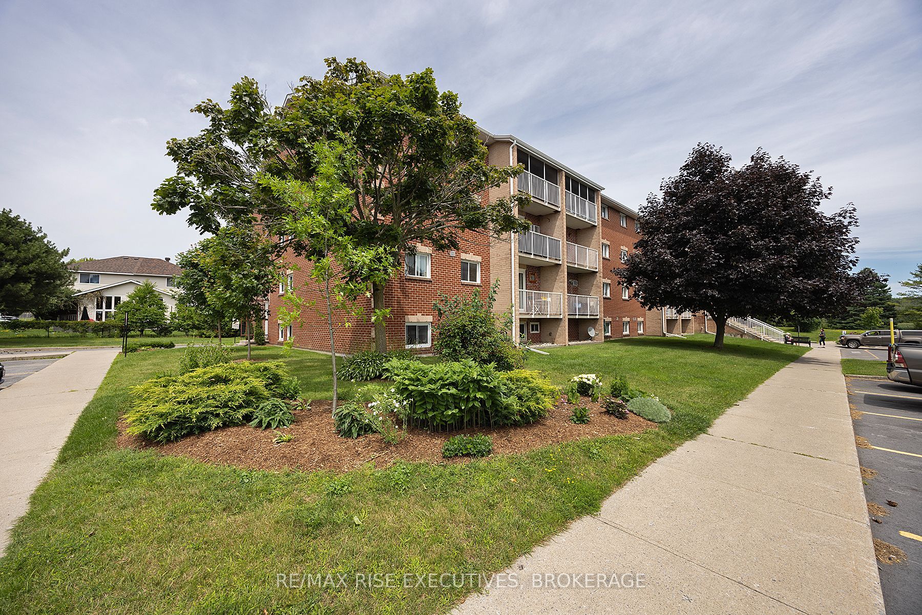 580 Armstrong Road 118 Property Photo 5