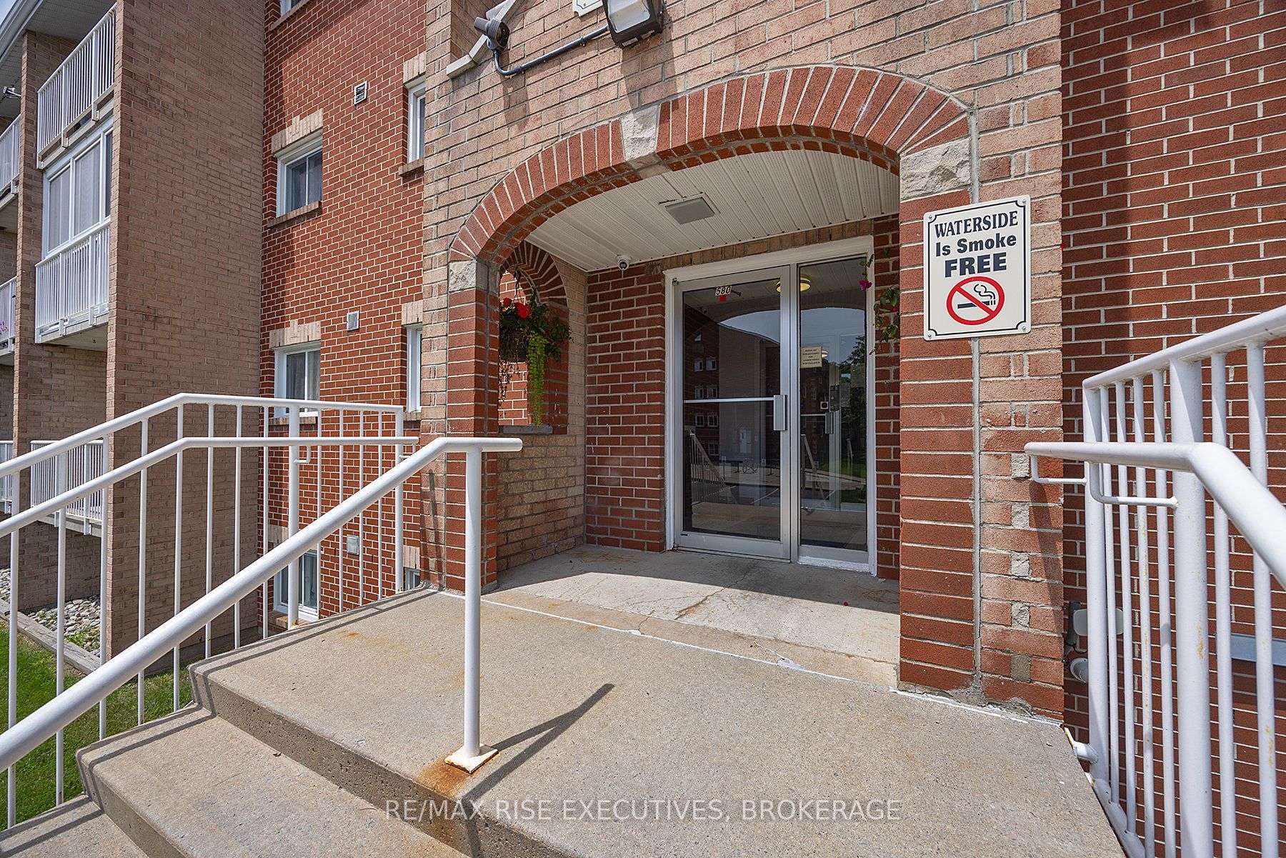 580 Armstrong Road 118 Property Photo 8