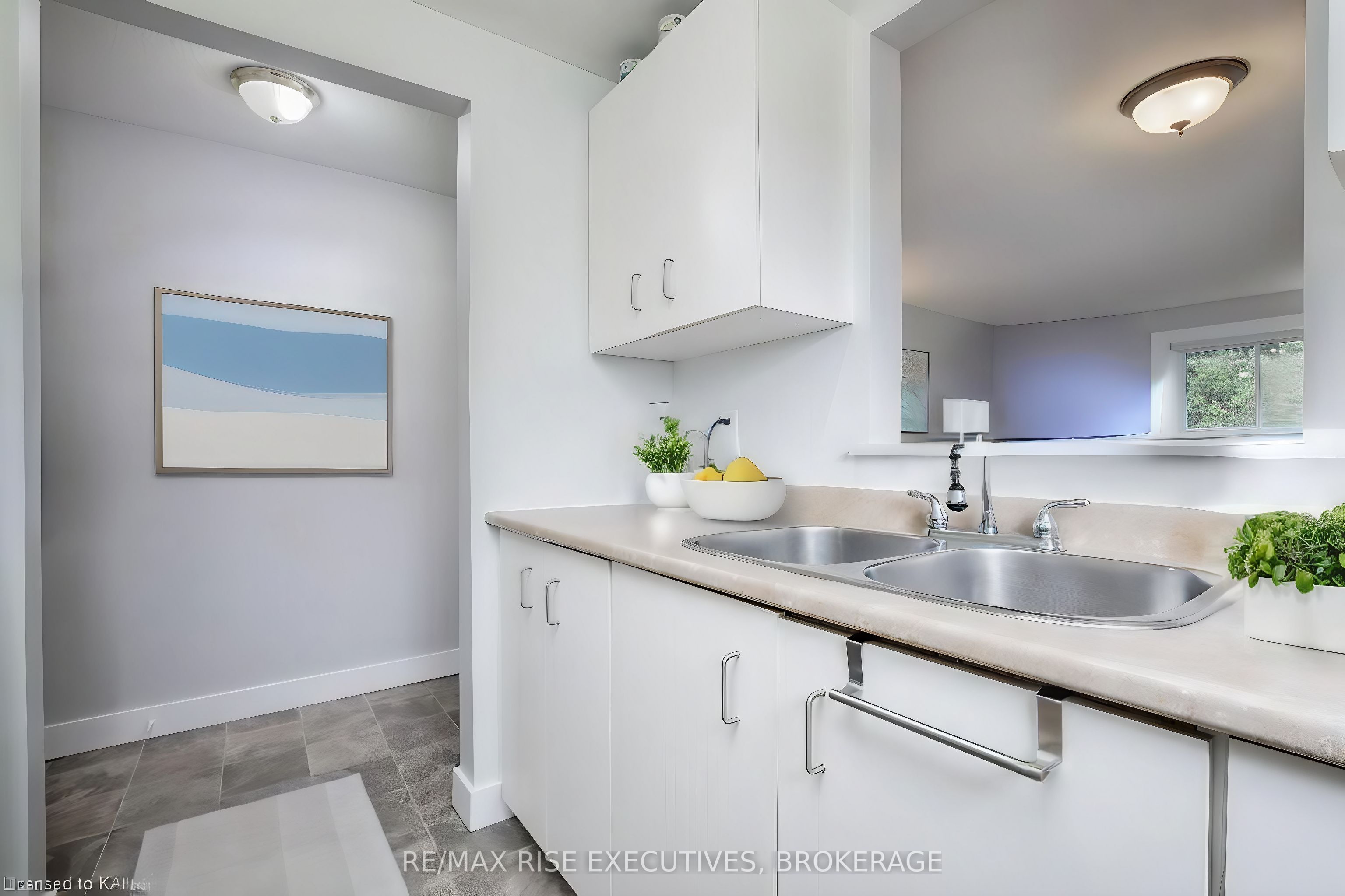 580 Armstrong Road 118 Property Photo 18