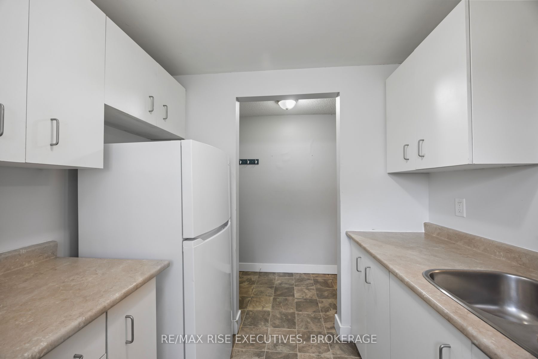 580 Armstrong Road 118 Property Photo 22