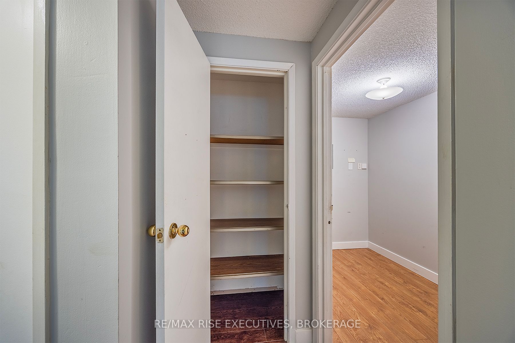 580 Armstrong Road 118 Property Photo 39