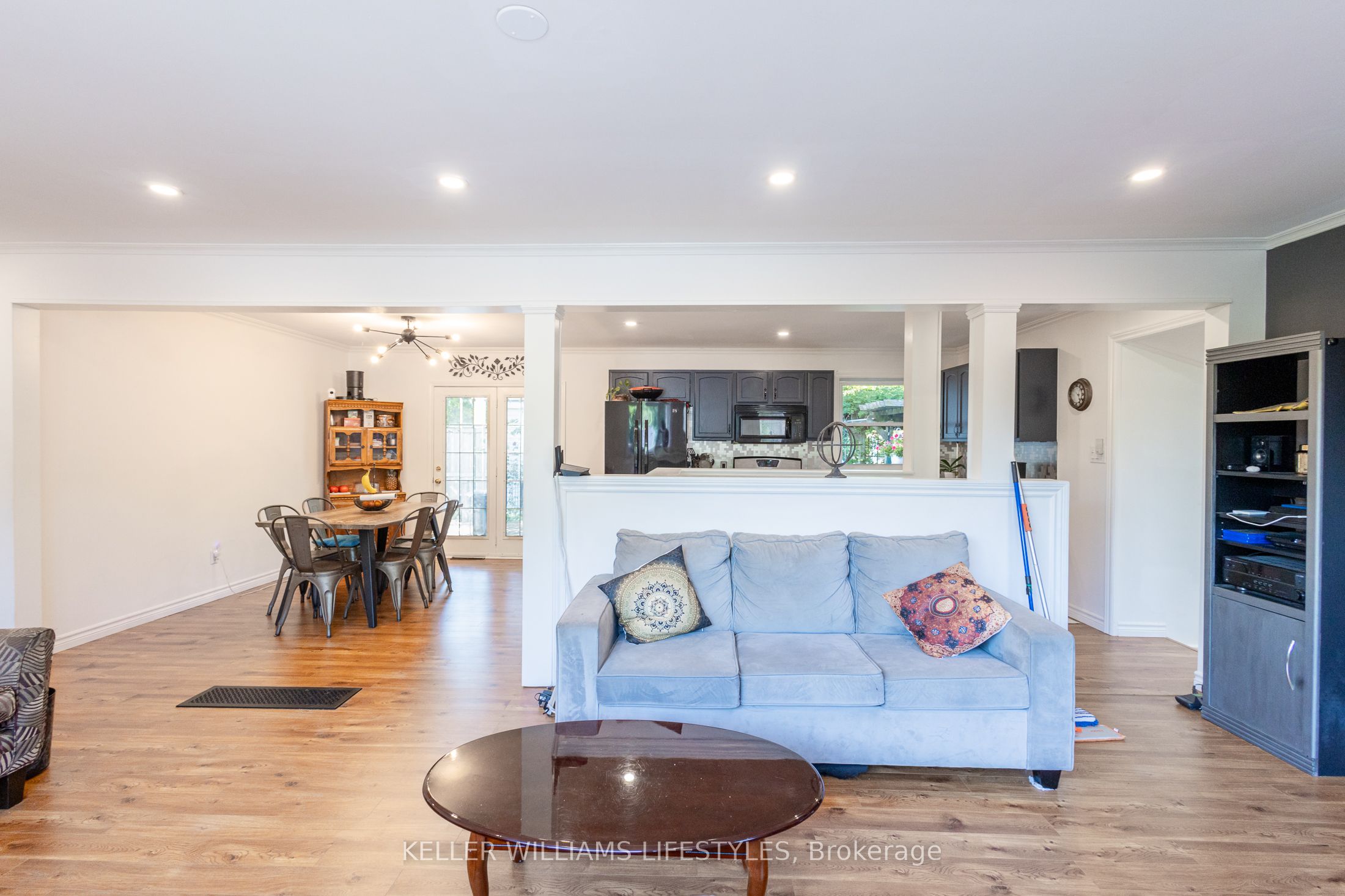 188 Cayley Street Property Photo 6
