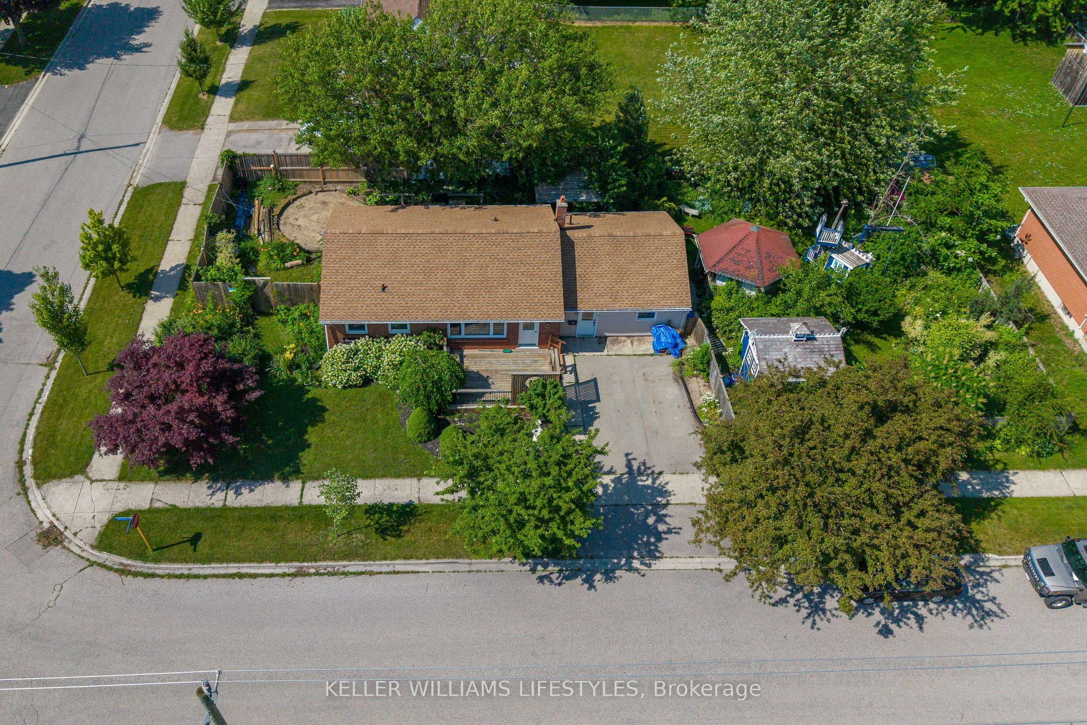 188 Cayley Street Property Photo 46