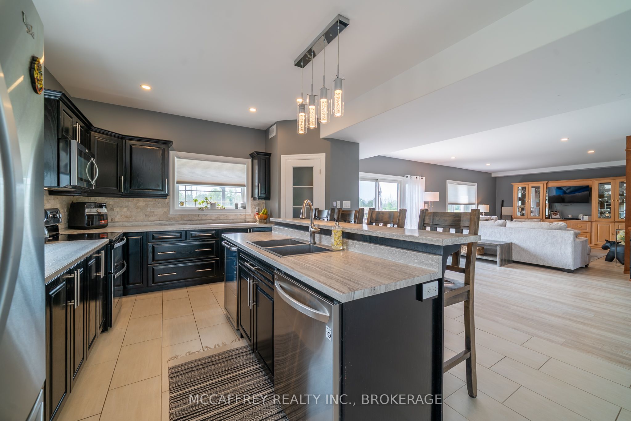 2572 Blessington Road Property Photo 15