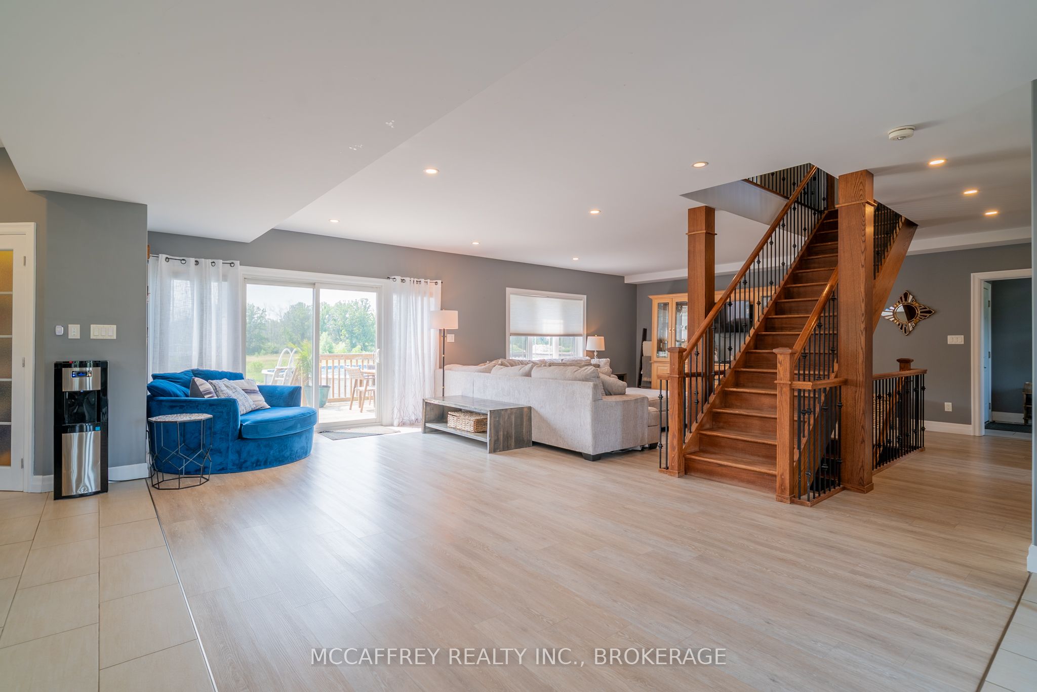 2572 Blessington Road Property Photo 20