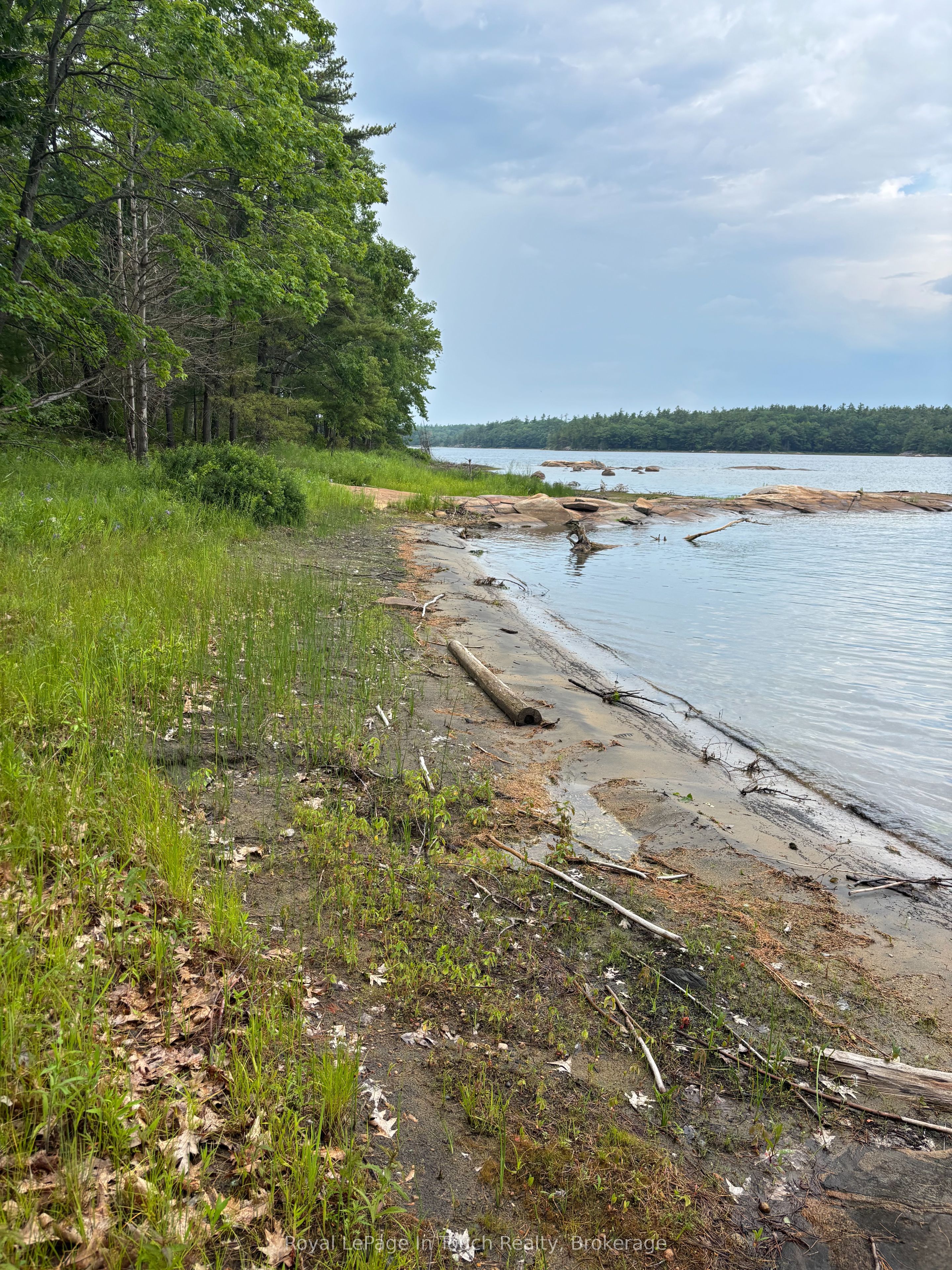 B415 Lot17 Bernyk Island Property Photo 5