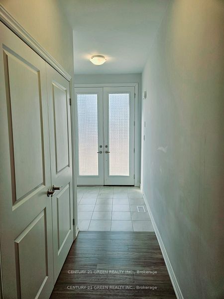 #upper Level - 63 Hildred Street Property Photo 5