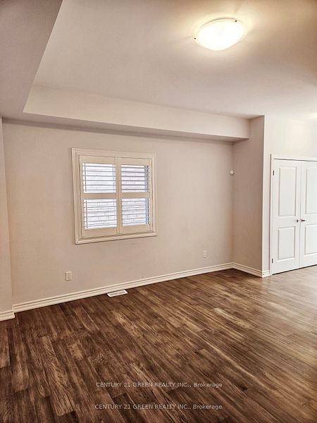 #upper Level - 63 Hildred Street Property Photo 6