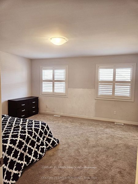 #upper Level - 63 Hildred Street Property Photo 16