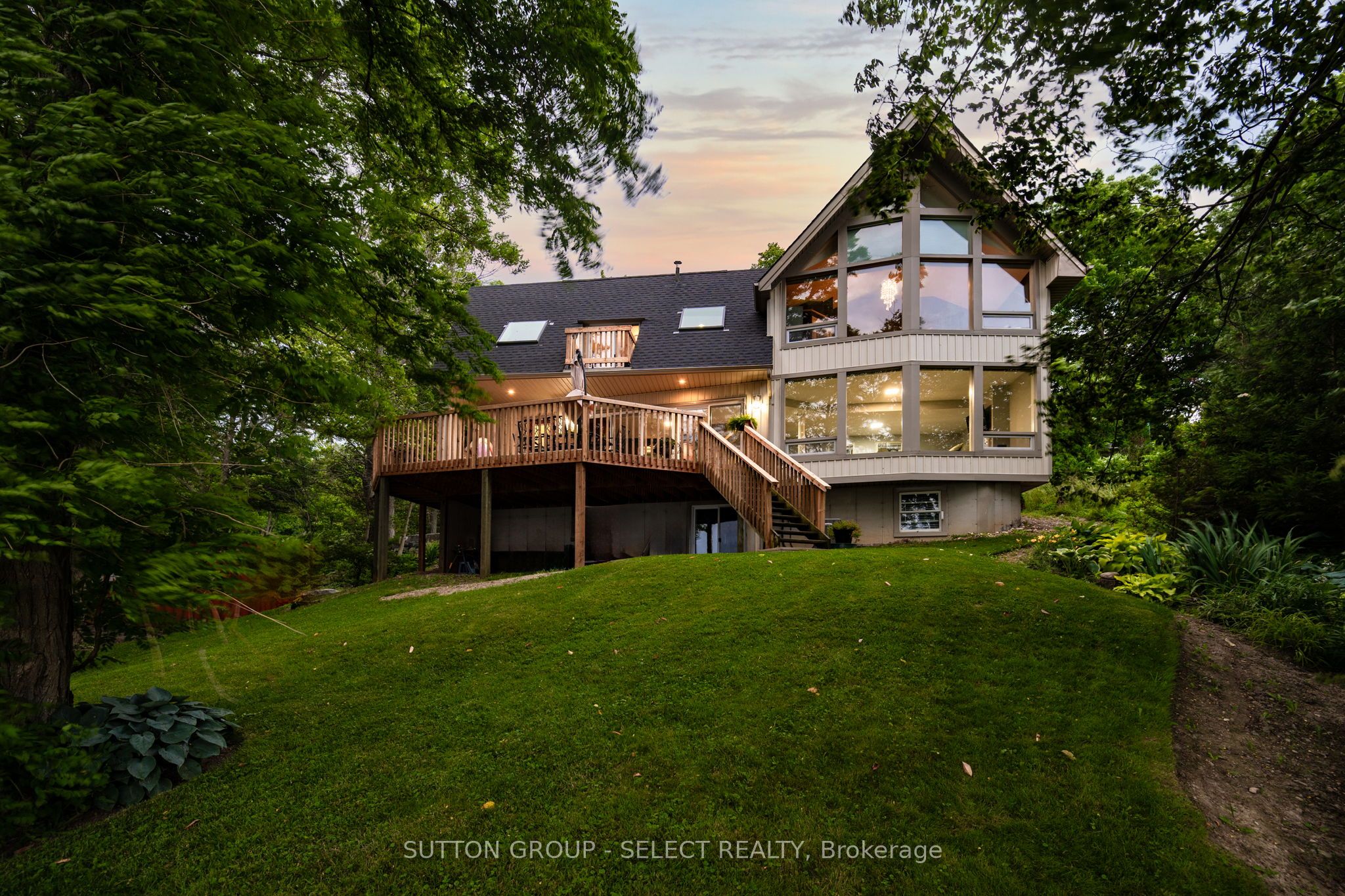 5284 Cliff Road Property Photo 1