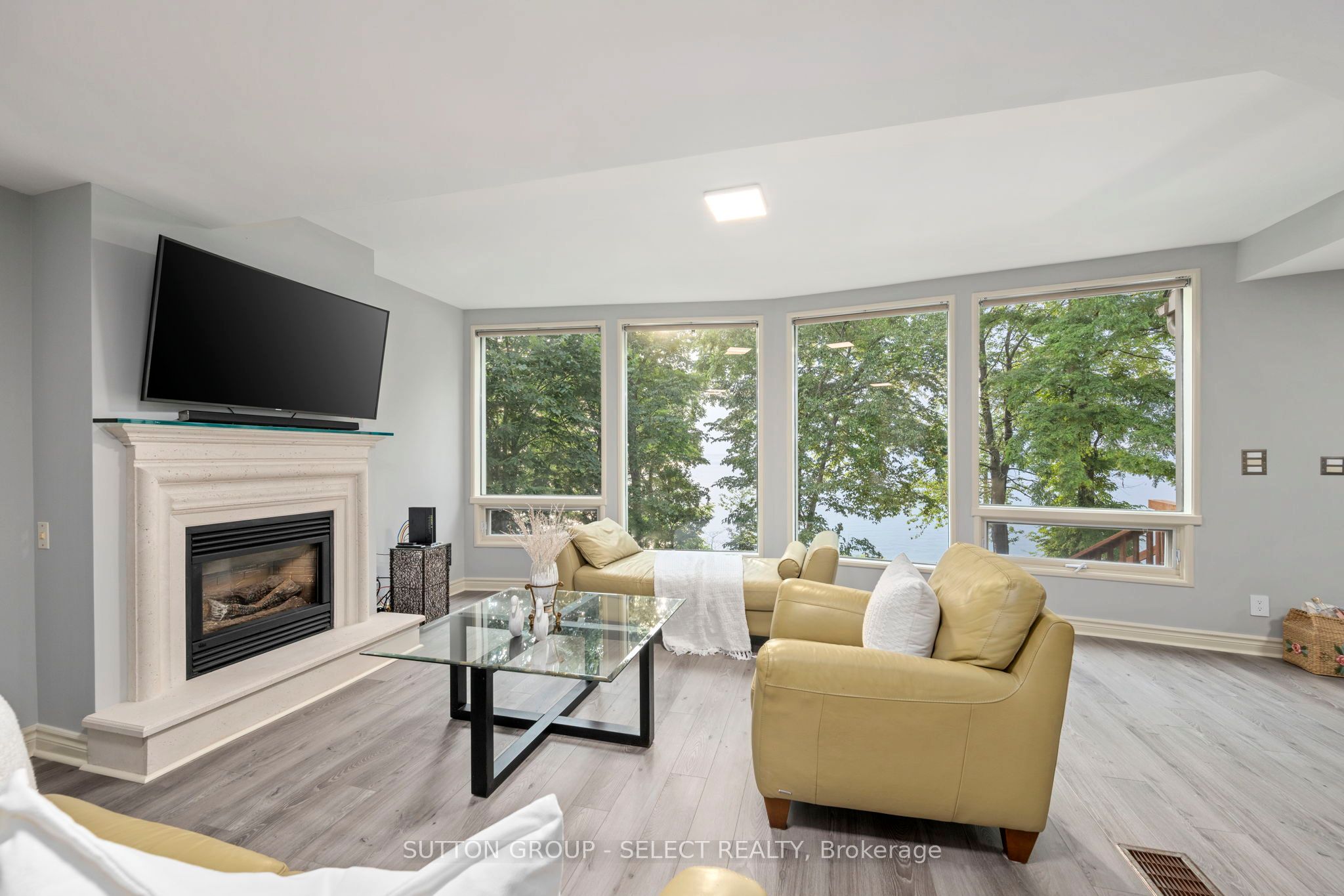 5284 Cliff Road Property Photo 8