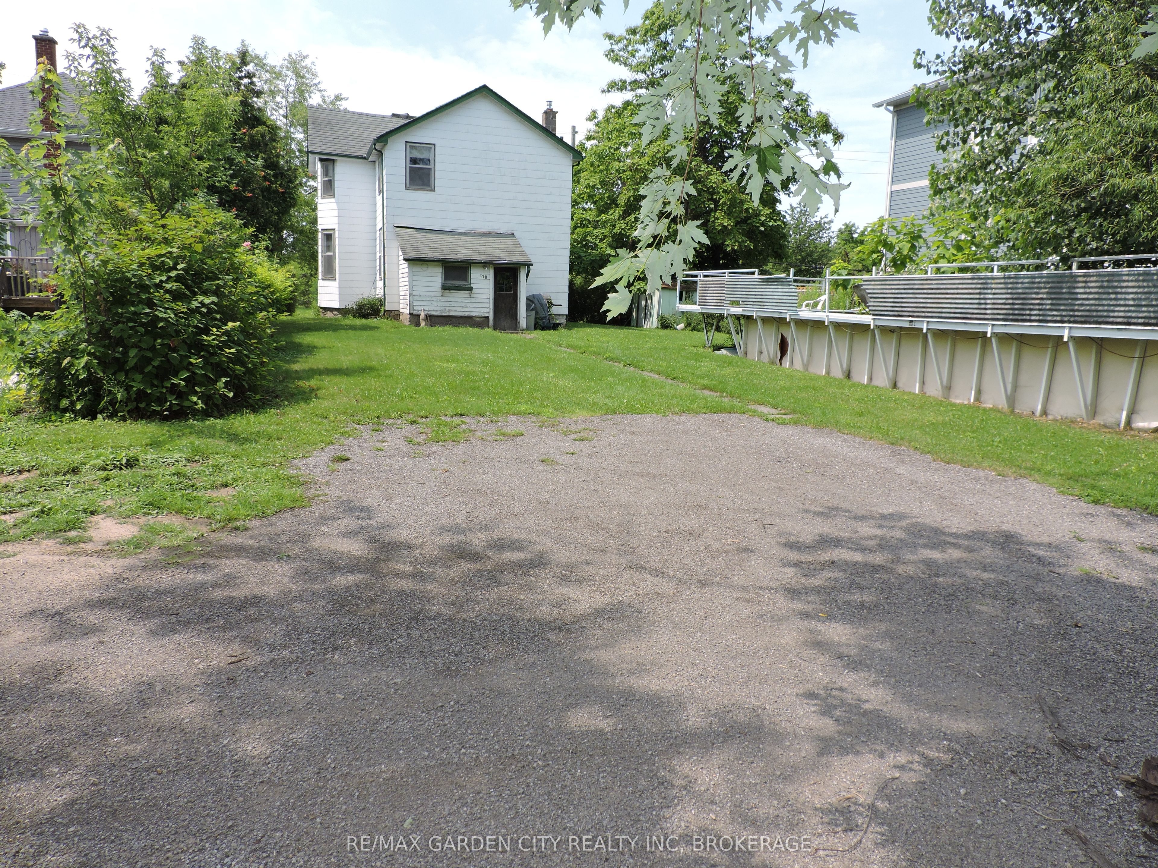 170 Oakdale Ave Property Photo 7
