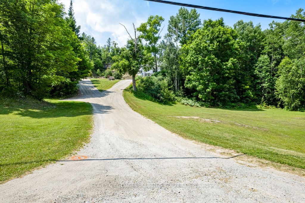 9537 509 Highway Property Photo 3