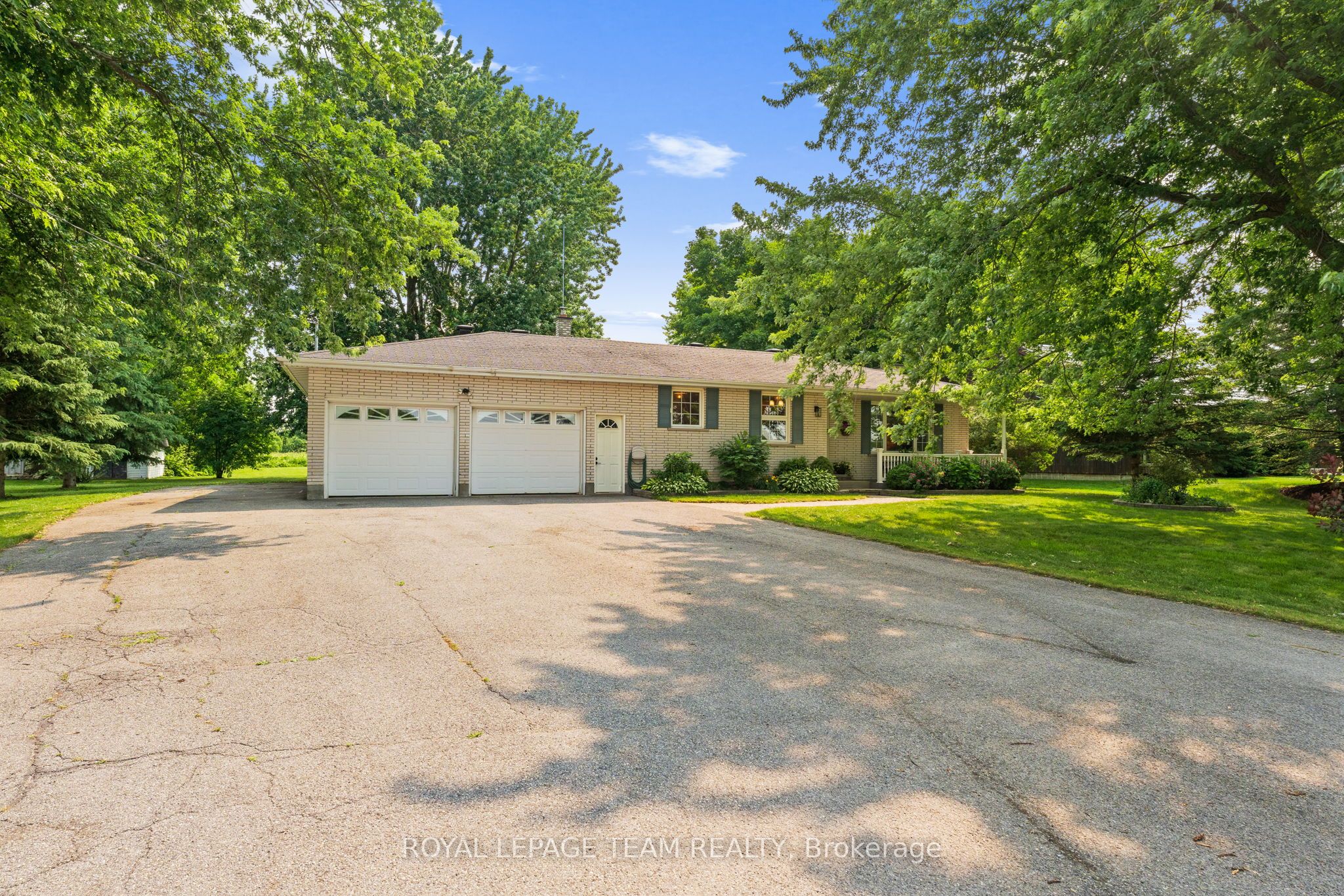 5483 Spratt Road Property Photo 1