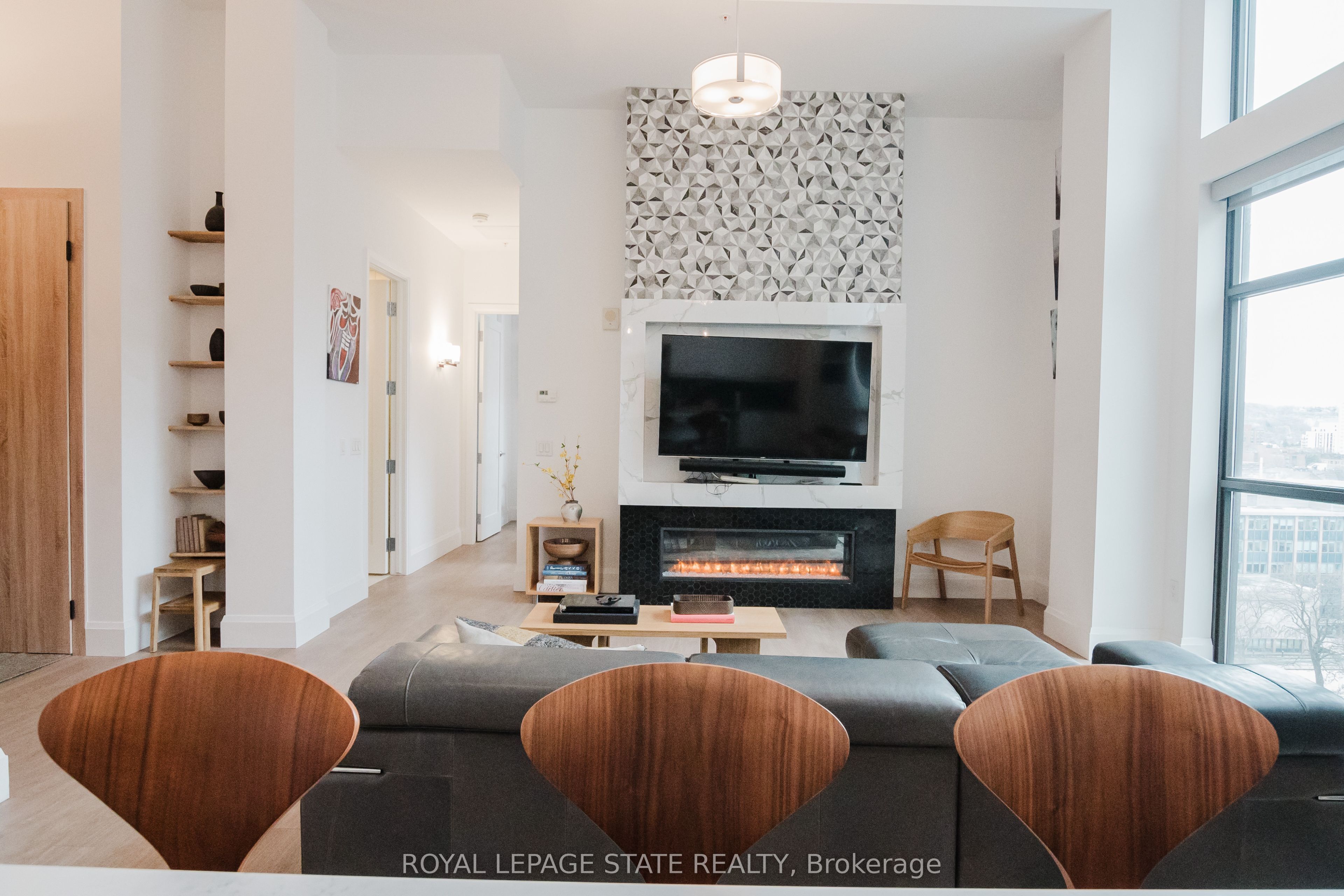 118 King Street E Lph13 Property Photo 16