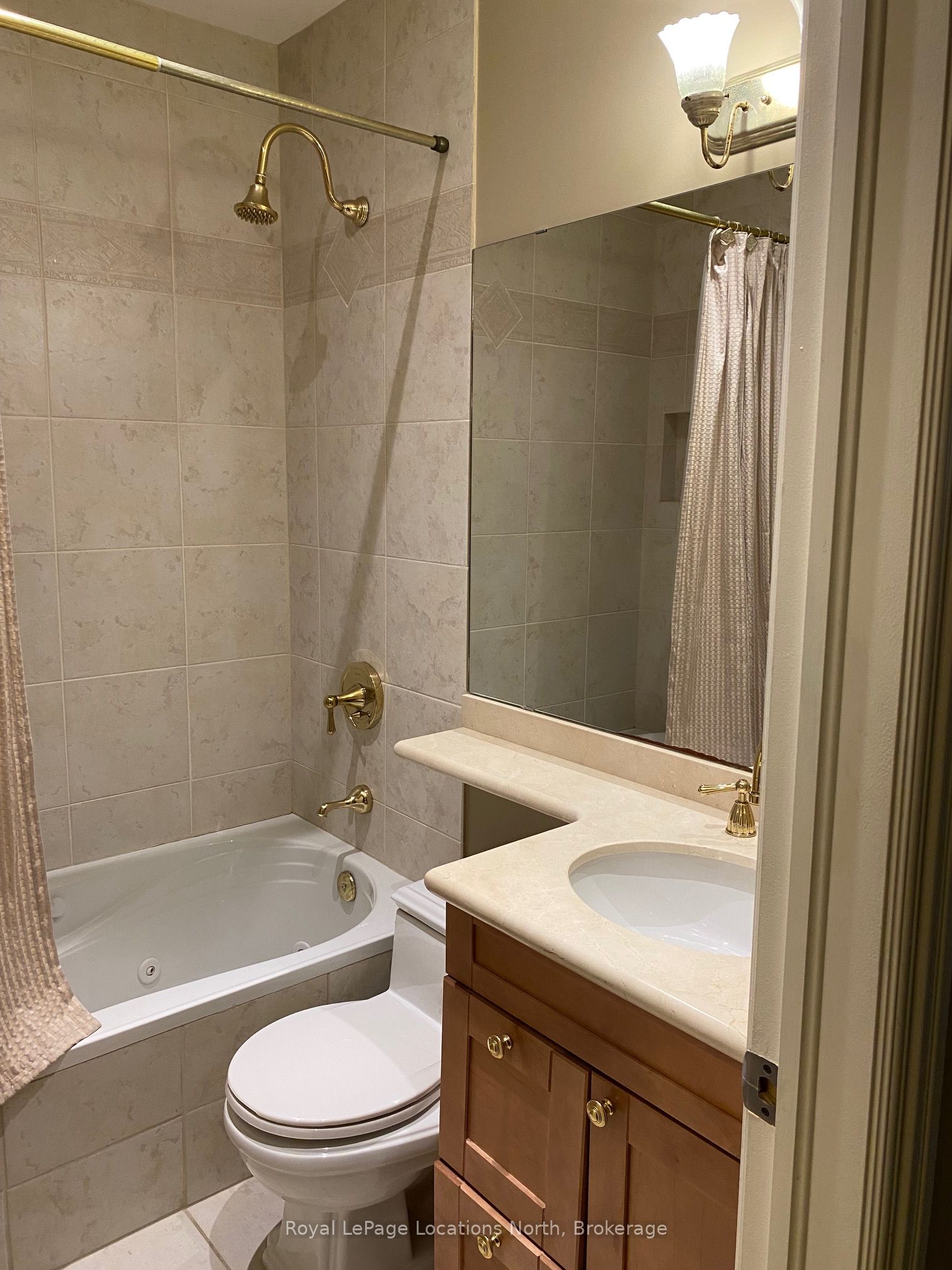 212 Snowbridge Way Property Photo 6