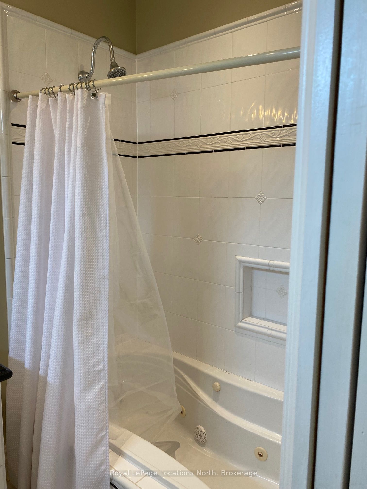 212 Snowbridge Way Property Photo 39