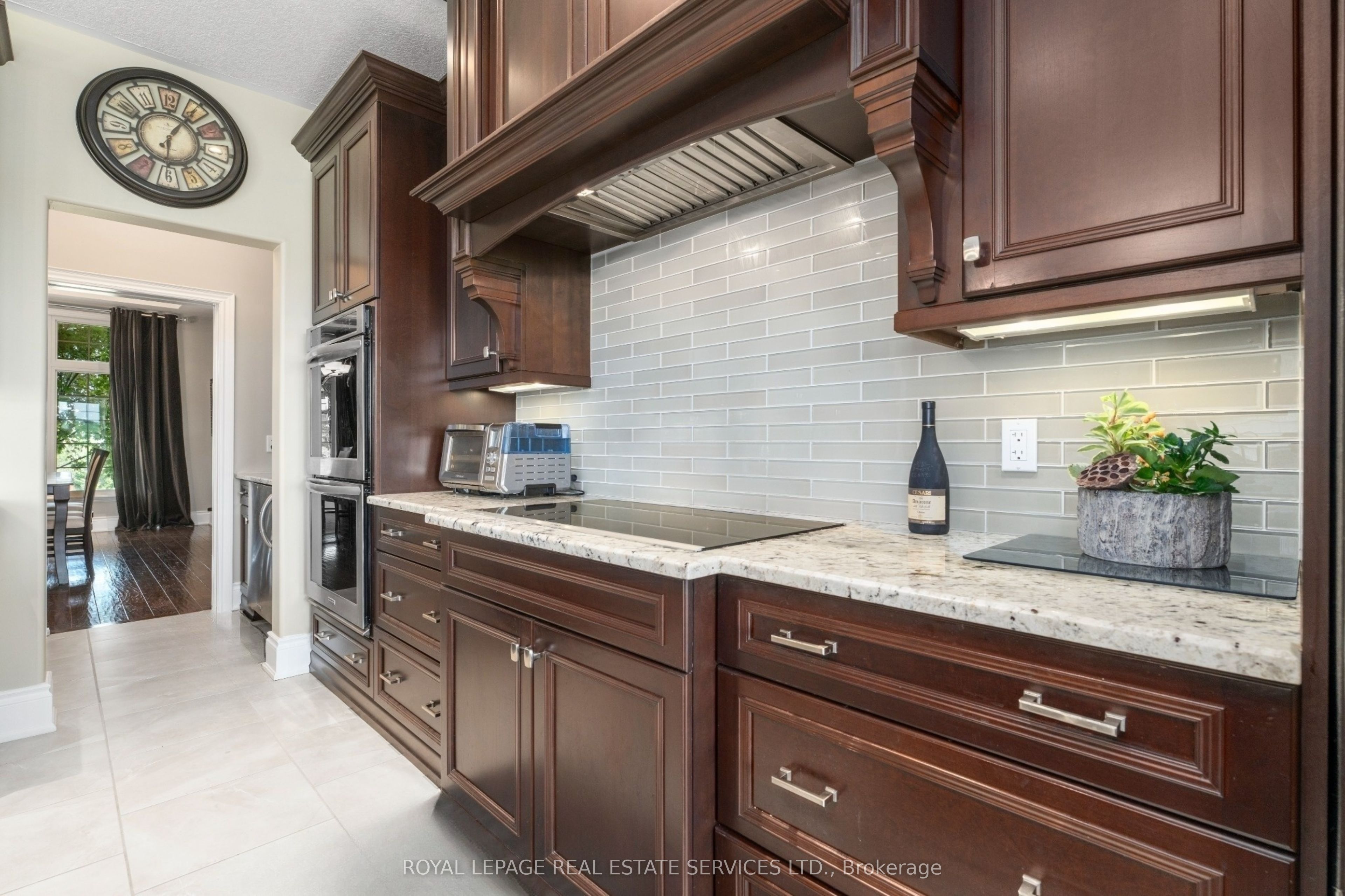 391 Robinson Road Property Photo 16