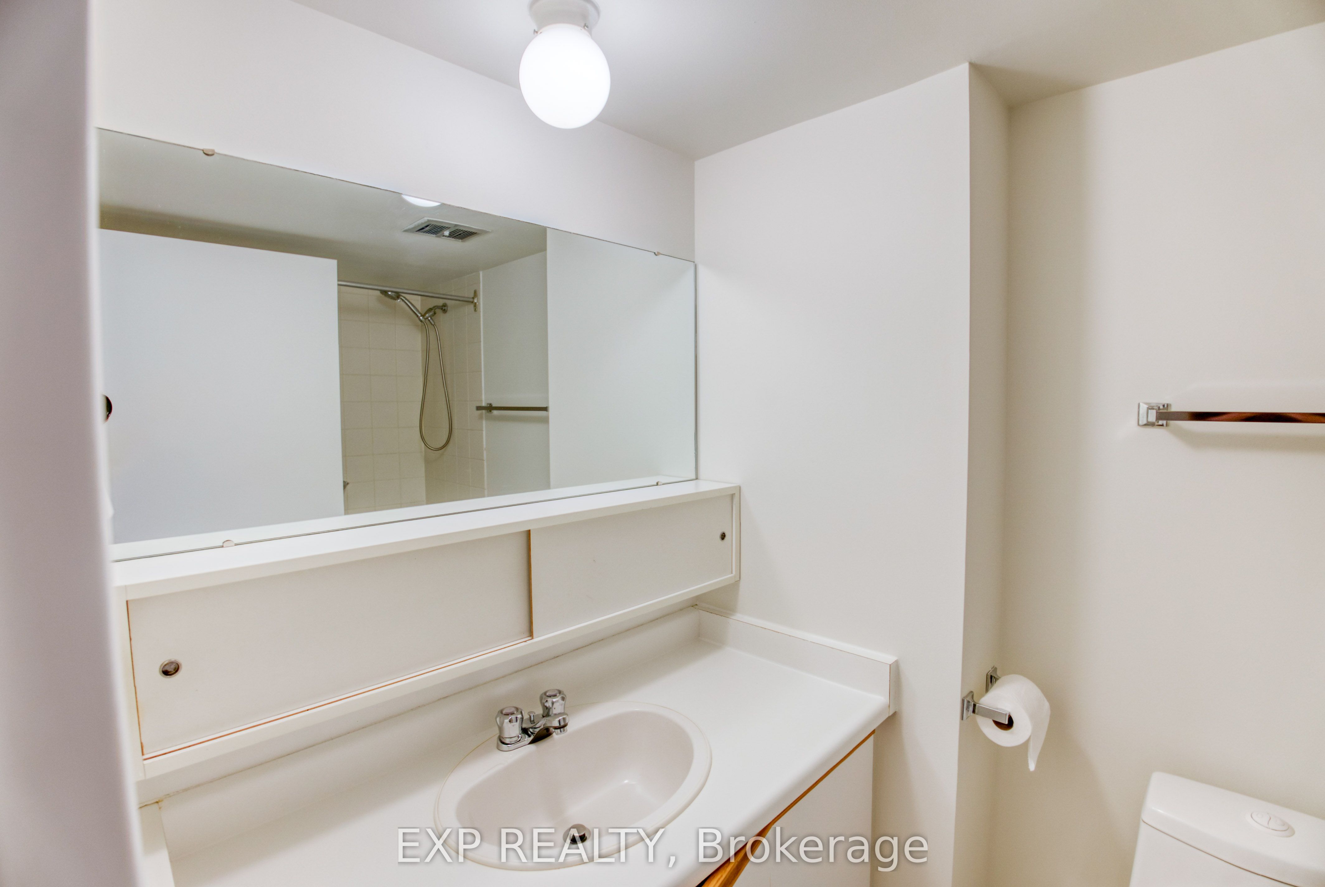 #204 - 475 Laurier Avenue Property Photo 15