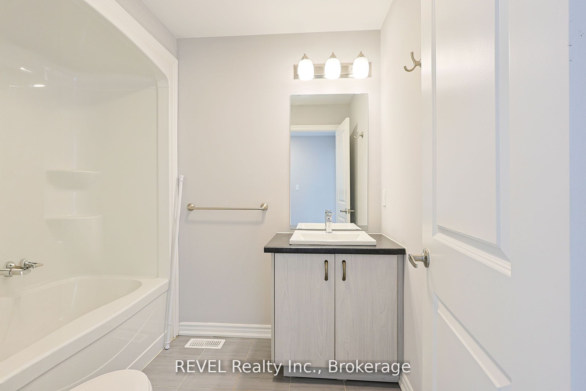 139 Caroline Street Property Photo 37