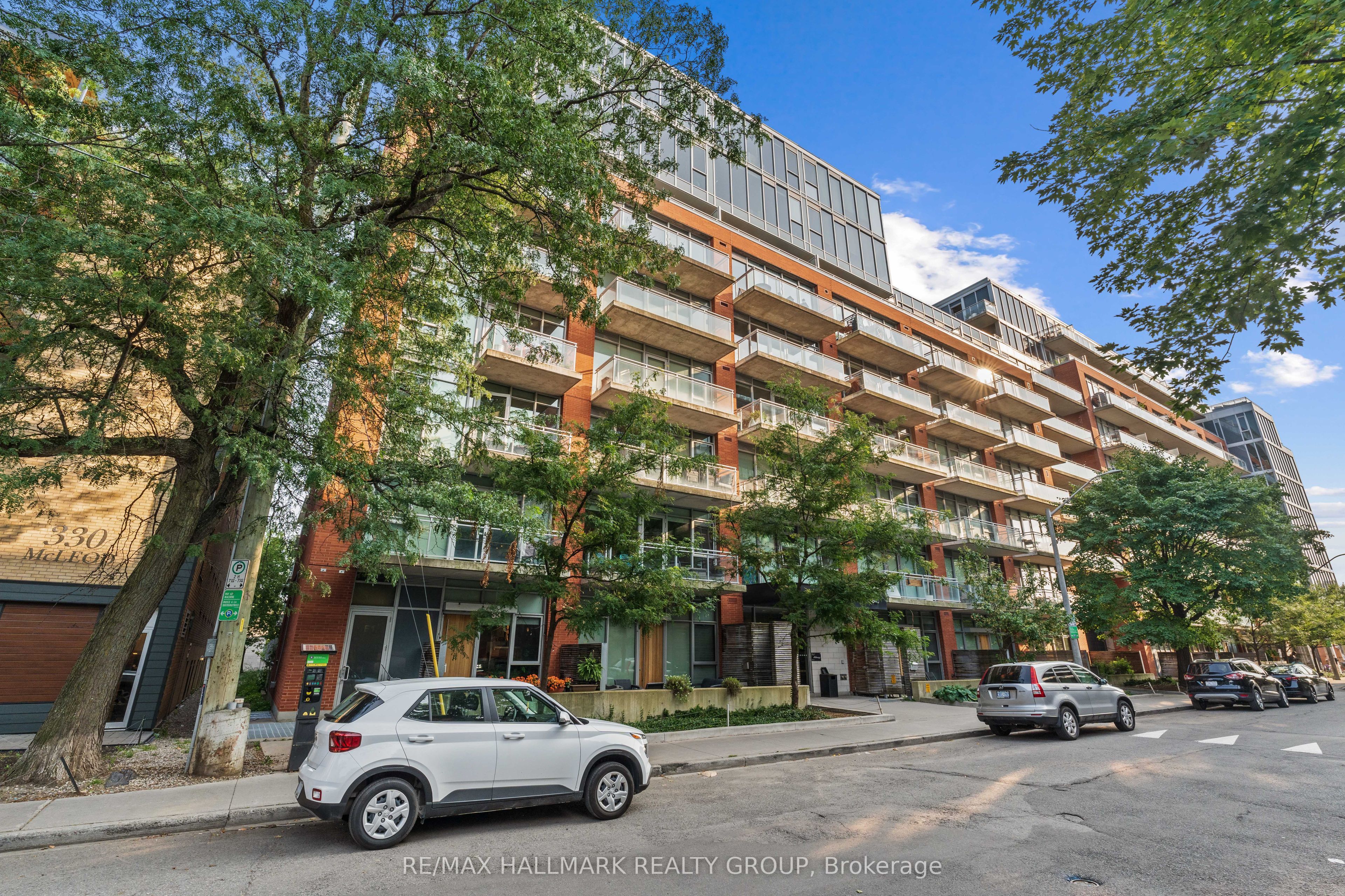 340 Mcleod St Property Photo 1