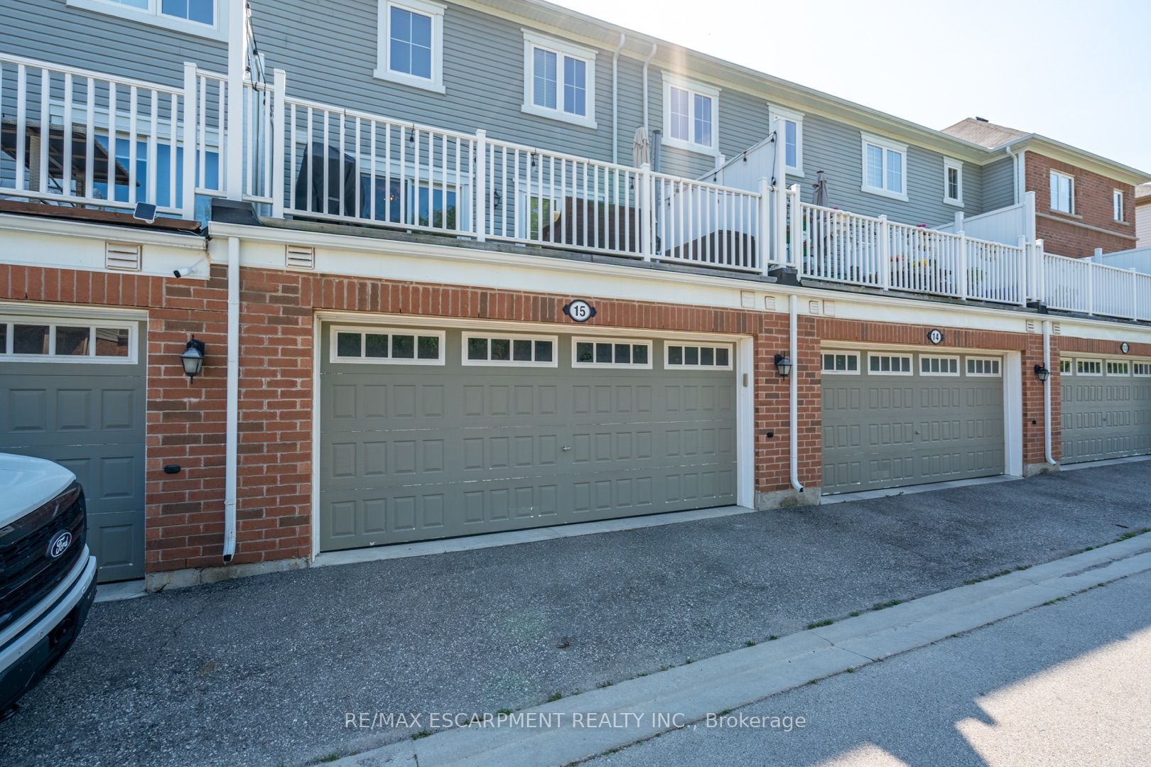 230 Avonsyde Boulevard 15 Property Photo 3