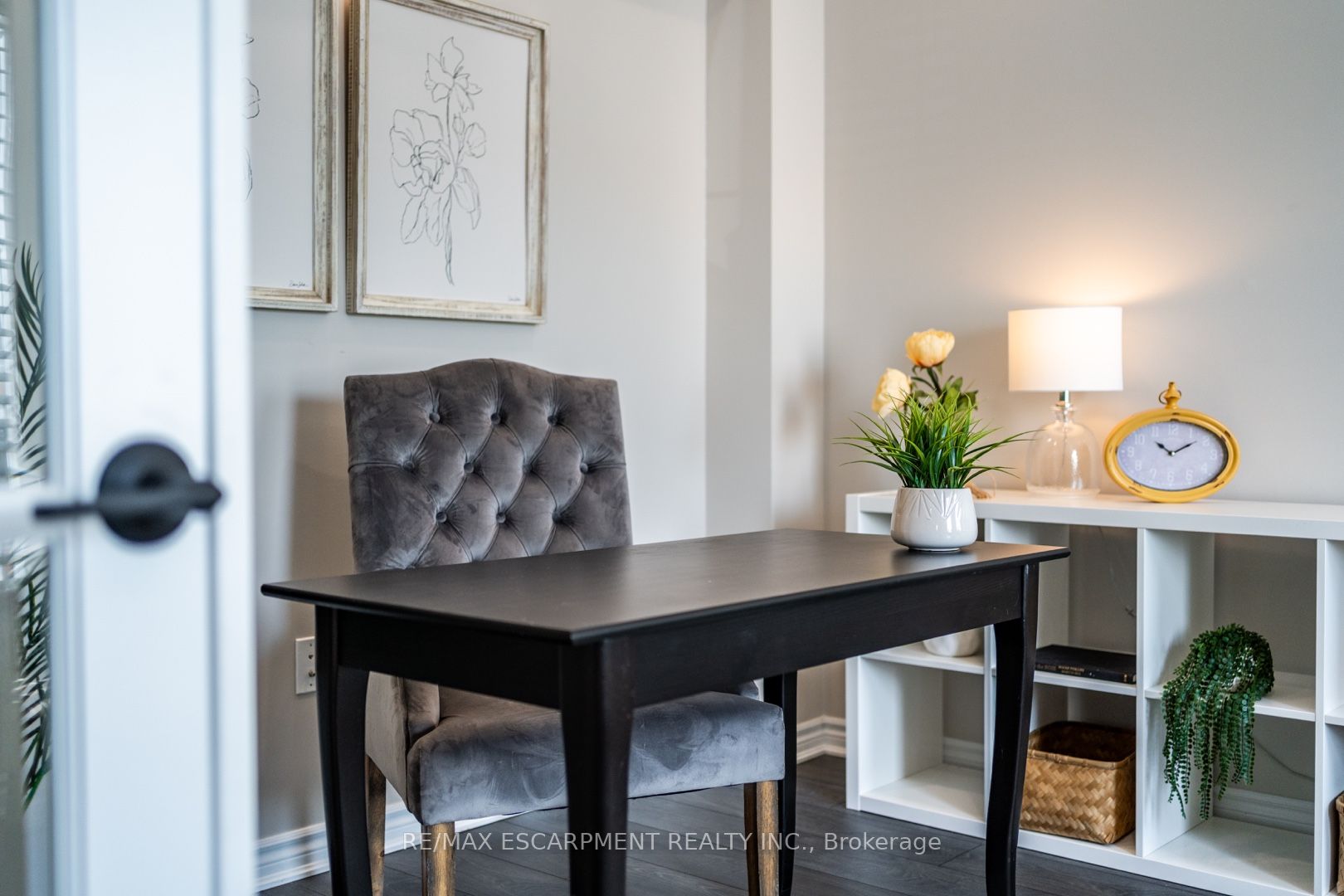 230 Avonsyde Boulevard 15 Property Photo 10