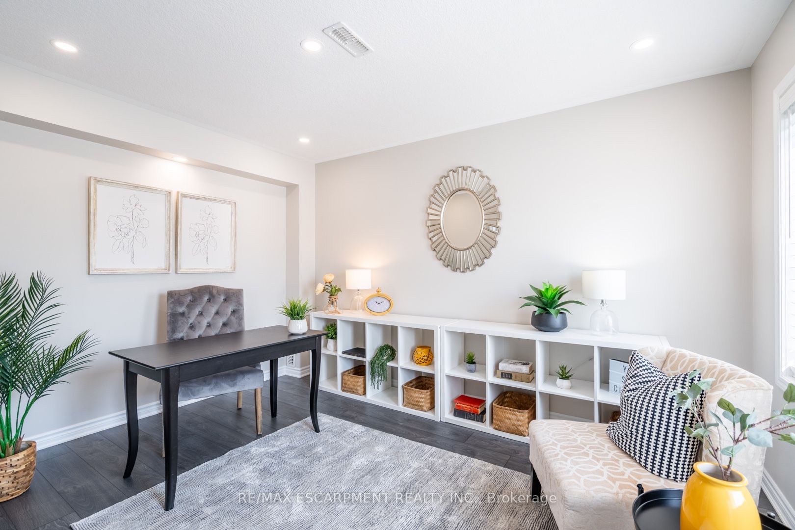 230 Avonsyde Boulevard 15 Property Photo 11