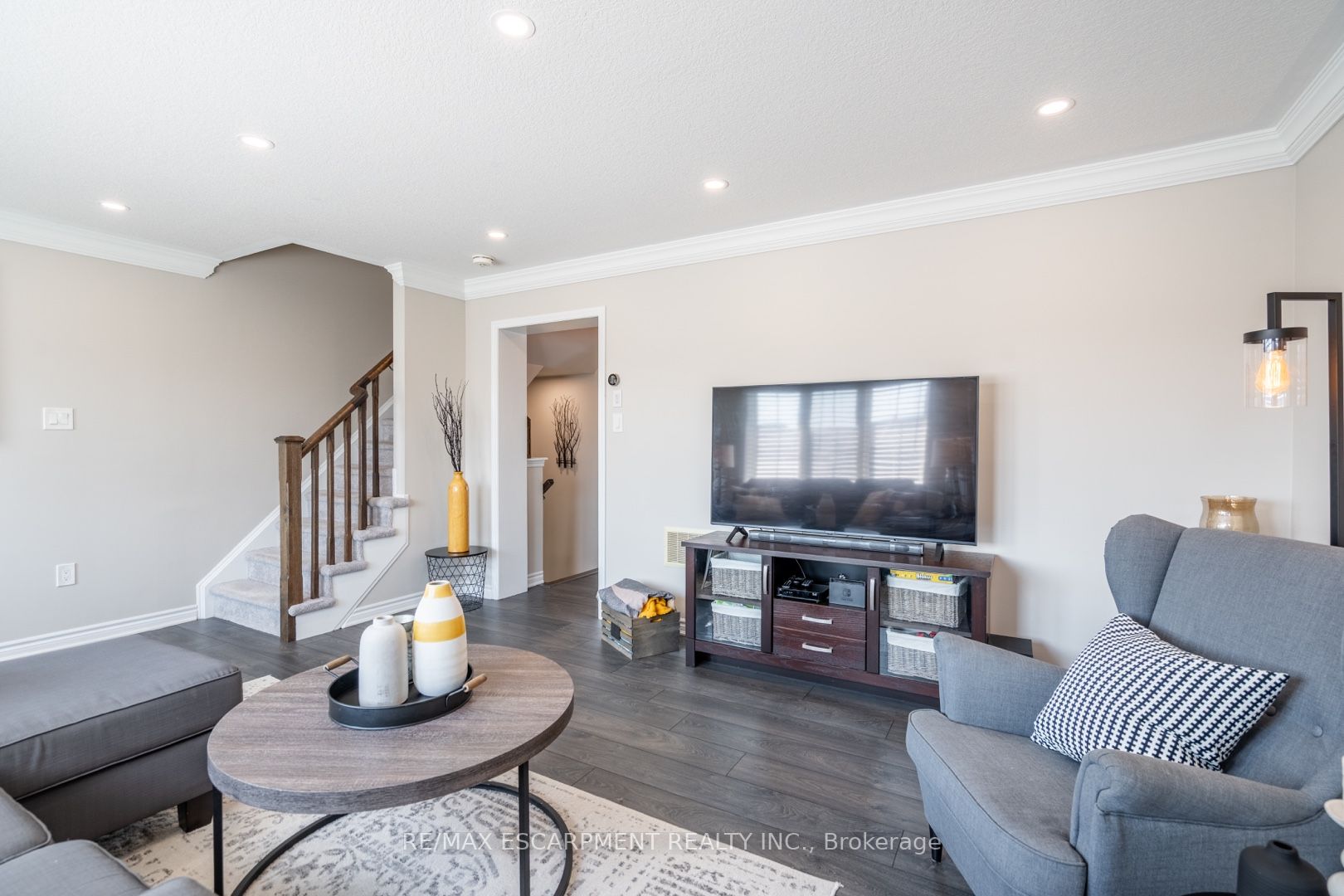 230 Avonsyde Boulevard 15 Property Photo 19