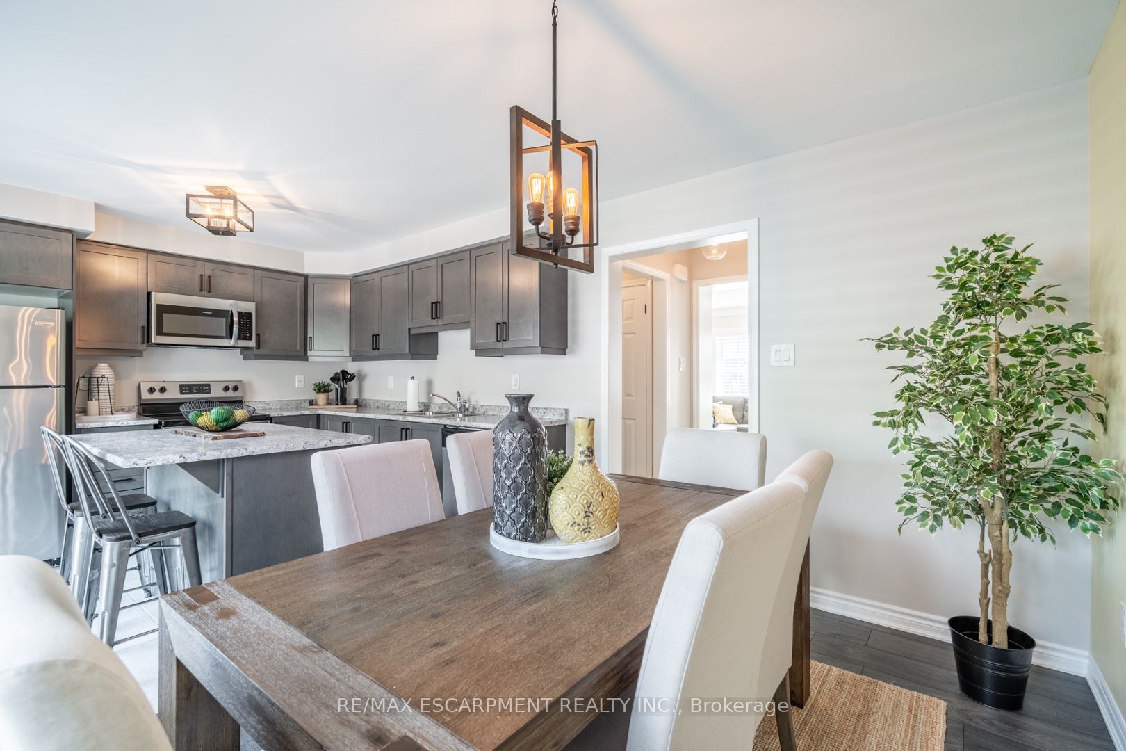 230 Avonsyde Boulevard 15 Property Photo 20