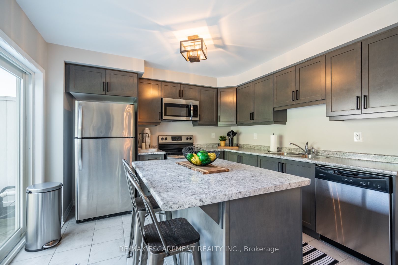 230 Avonsyde Boulevard 15 Property Photo 21