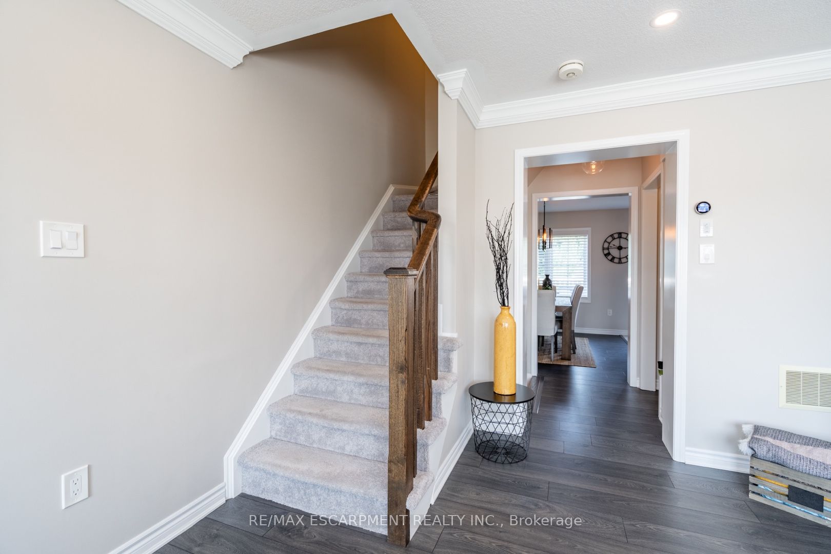 230 Avonsyde Boulevard 15 Property Photo 26