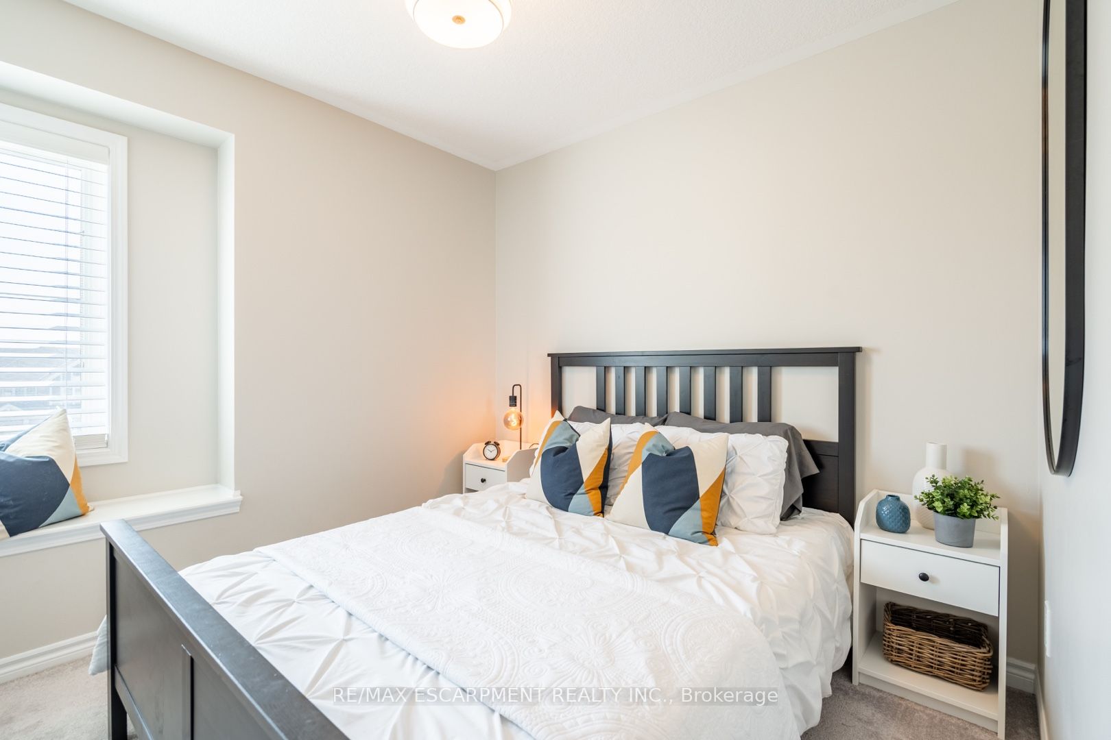 230 Avonsyde Boulevard 15 Property Photo 33