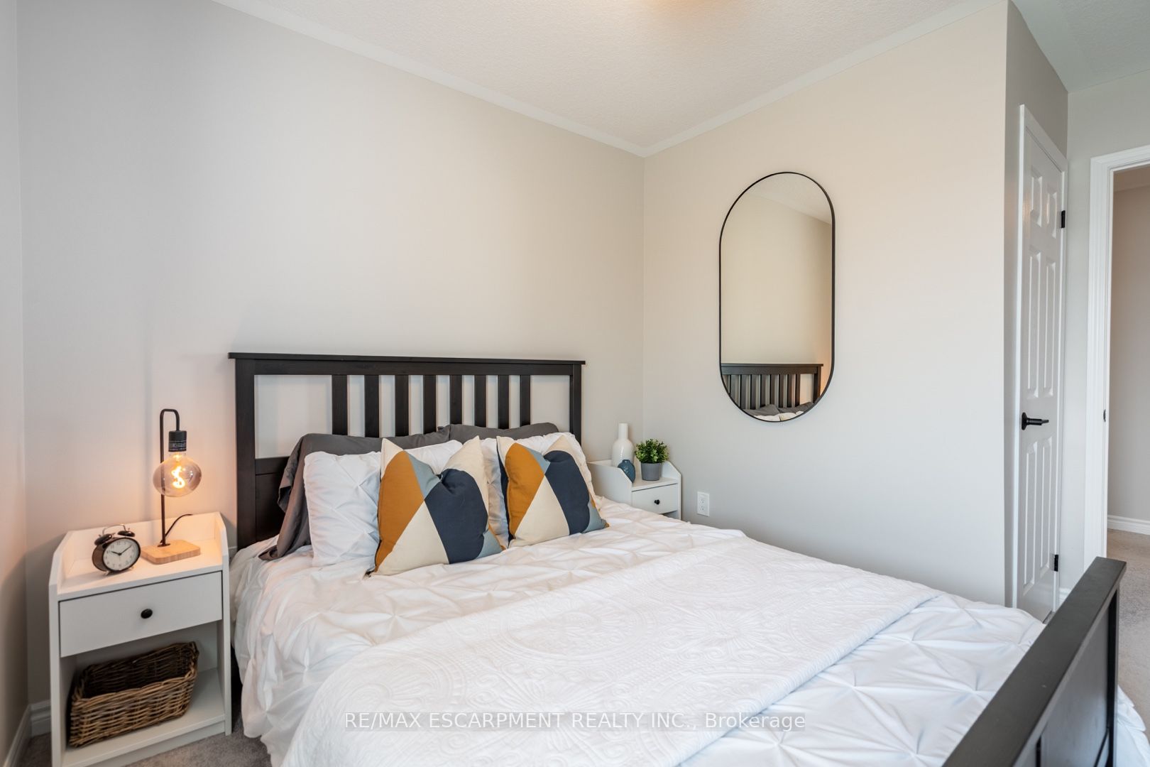 230 Avonsyde Boulevard 15 Property Photo 37