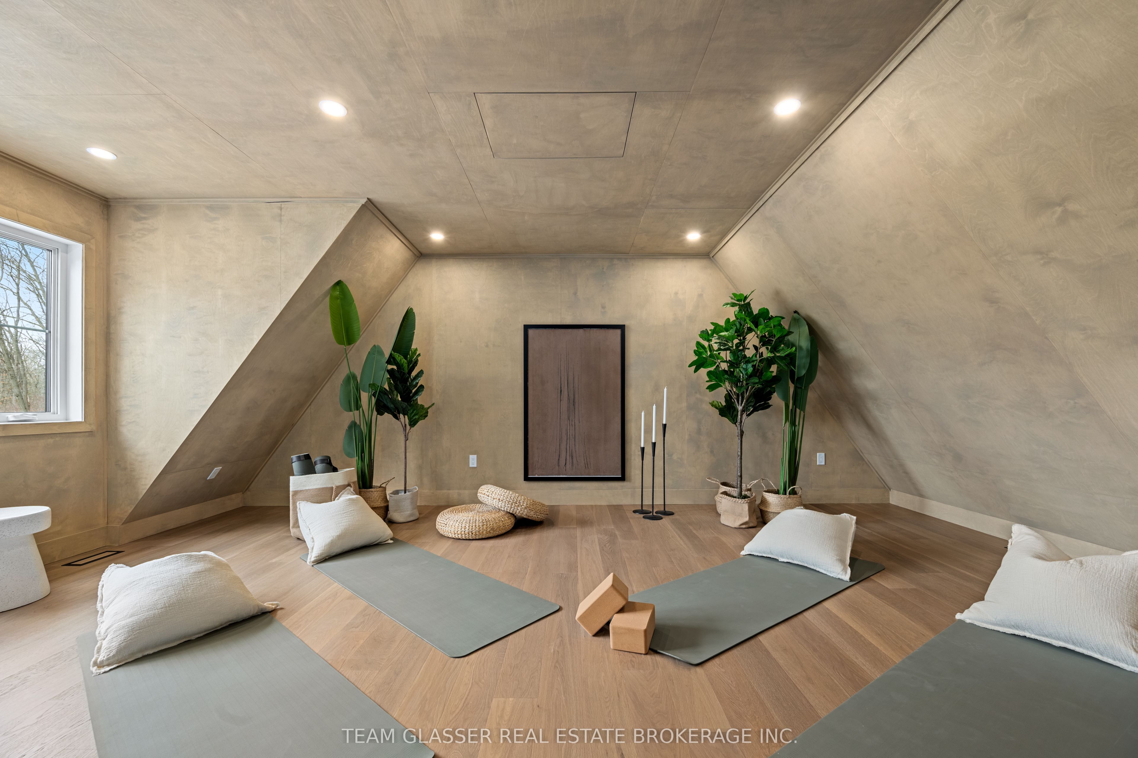 10099 Pinery Bluffs Road Property Photo 18