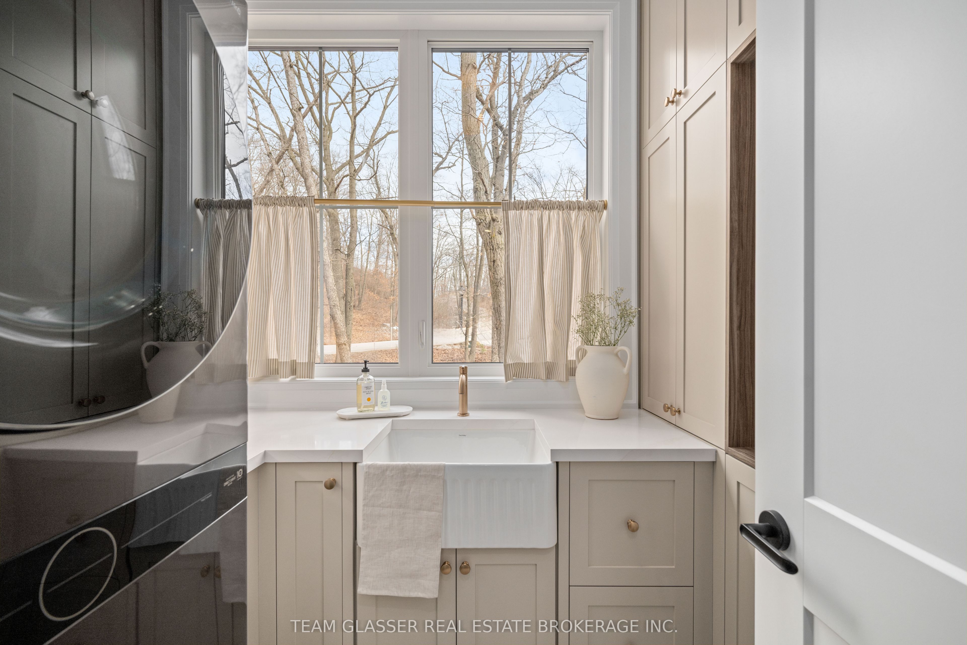 10099 Pinery Bluffs Road Property Photo 23