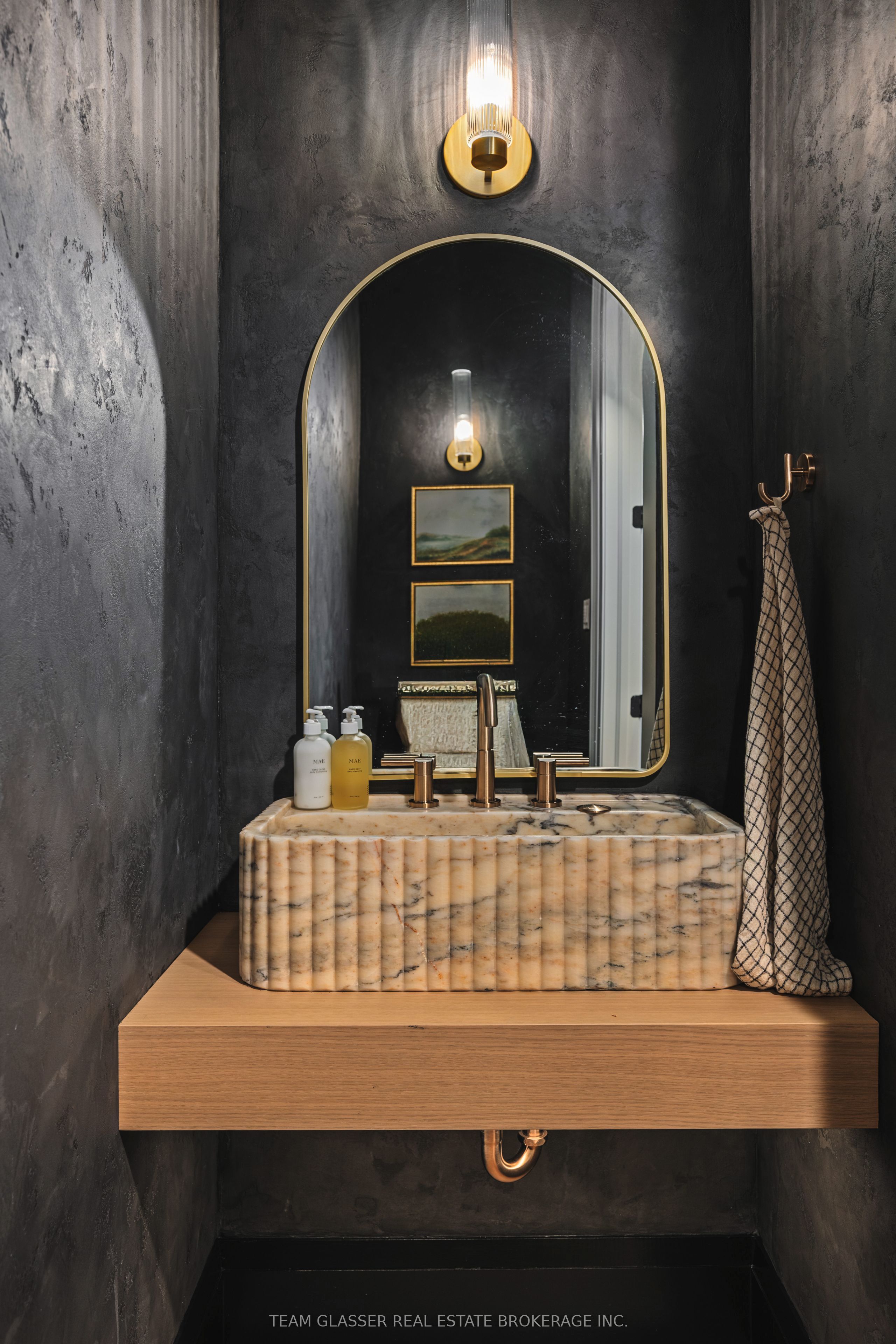 10099 Pinery Bluffs Road Property Photo 26