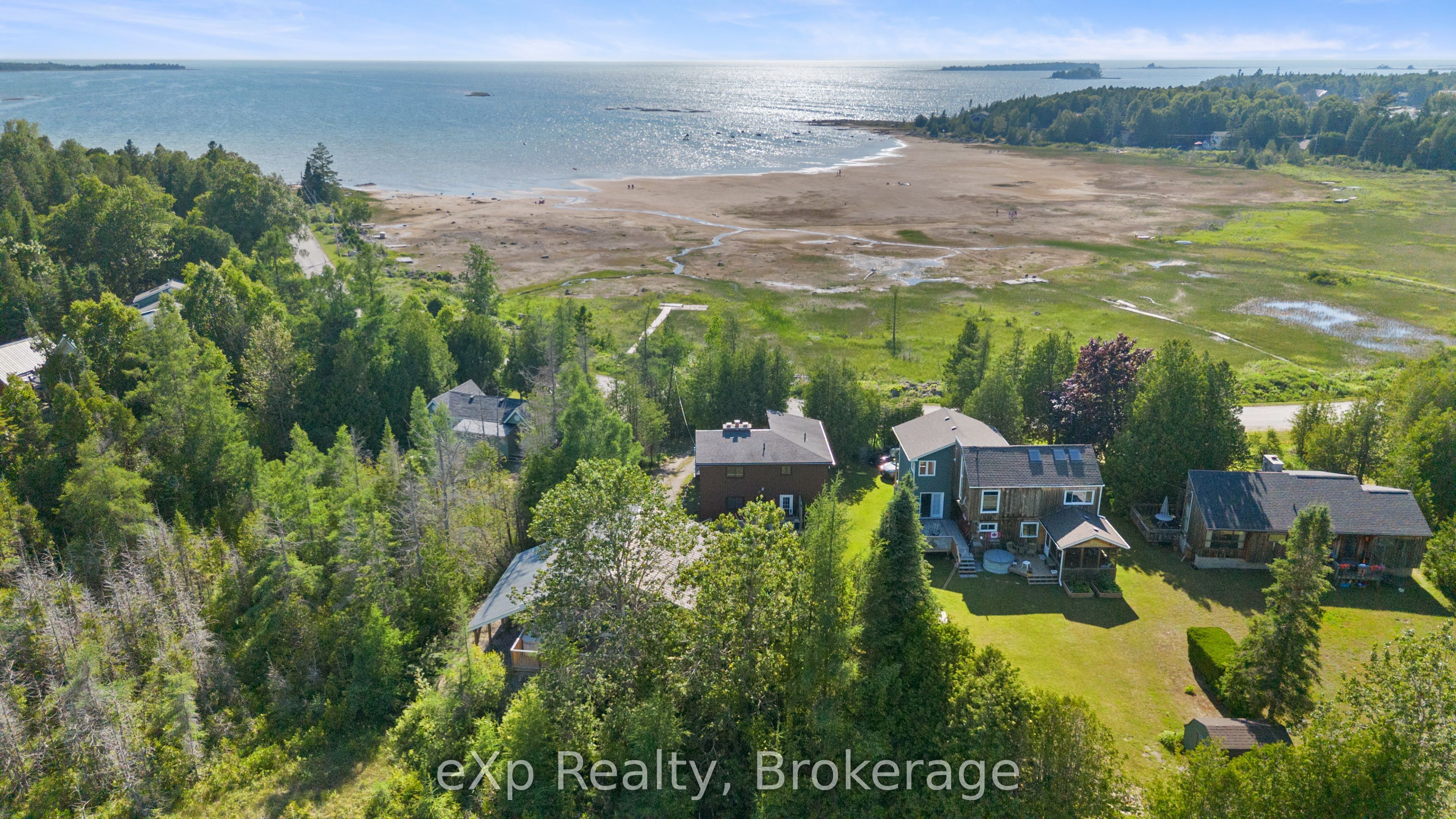 329 Bay Street Property Photo 6