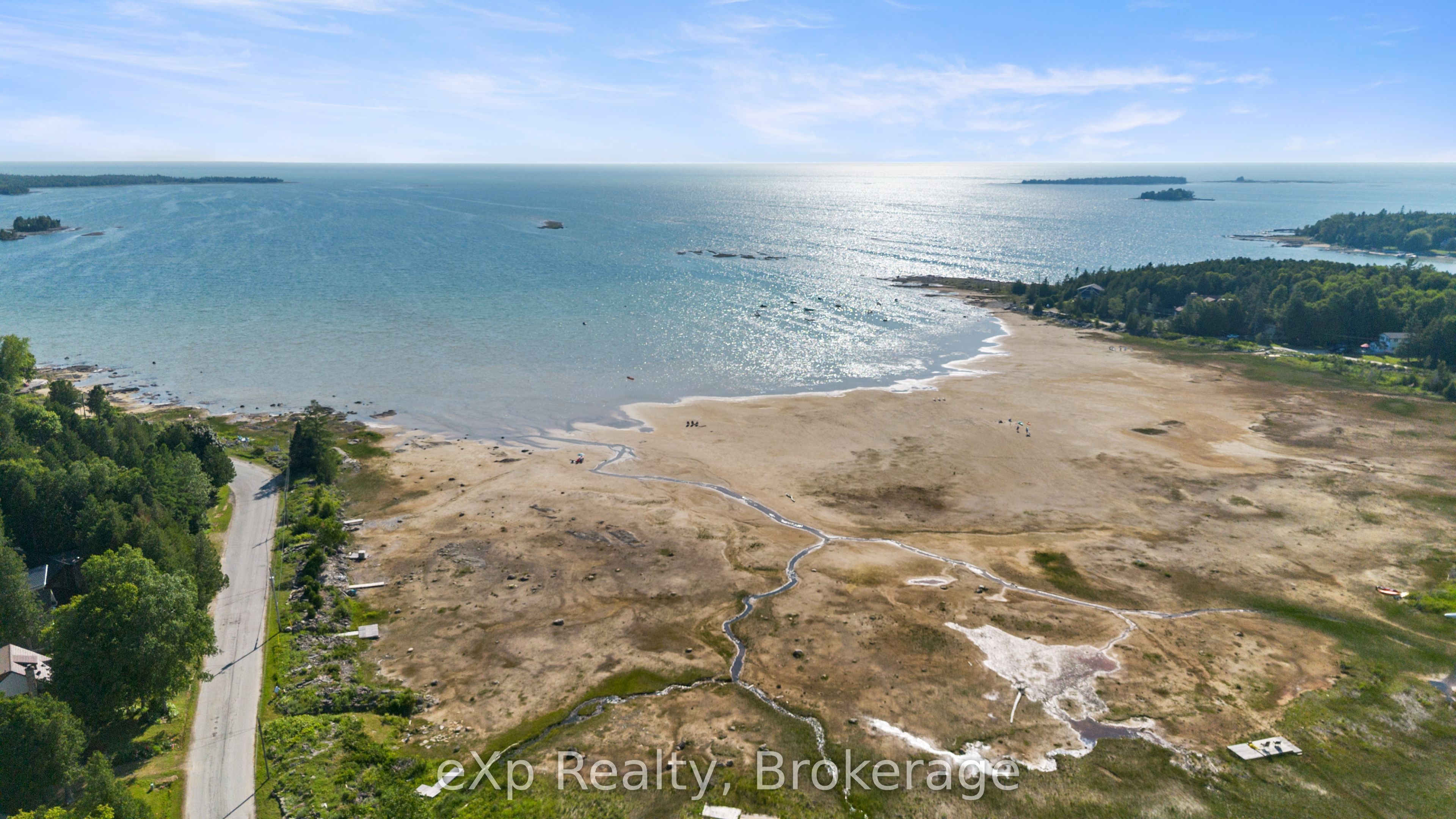 329 Bay Street Property Photo 8