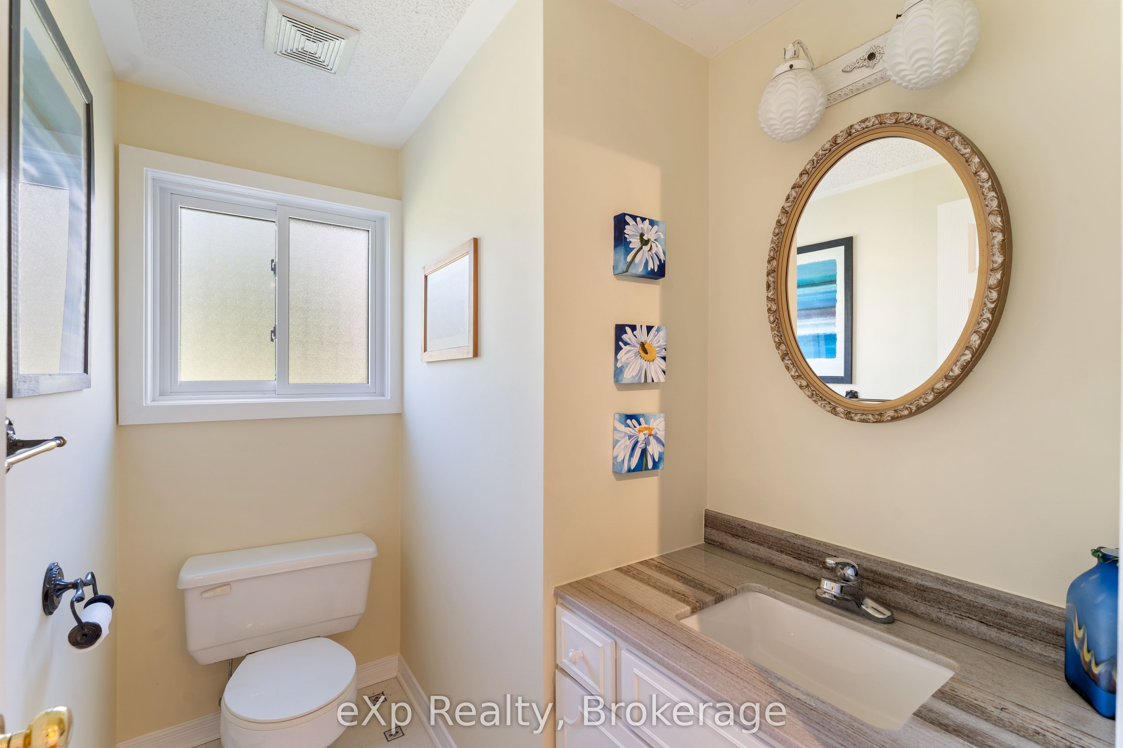 329 Bay Street Property Photo 19