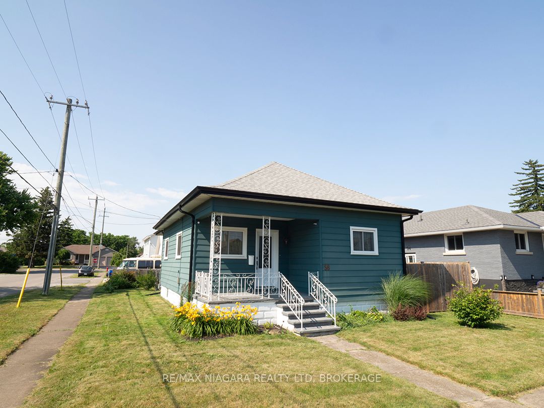58 Christmas Street Property Photo 1