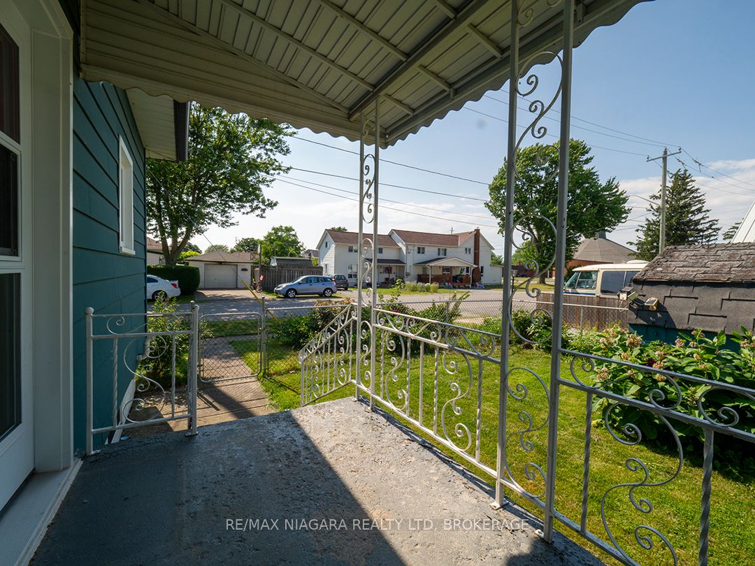 58 Christmas Street Property Photo 17
