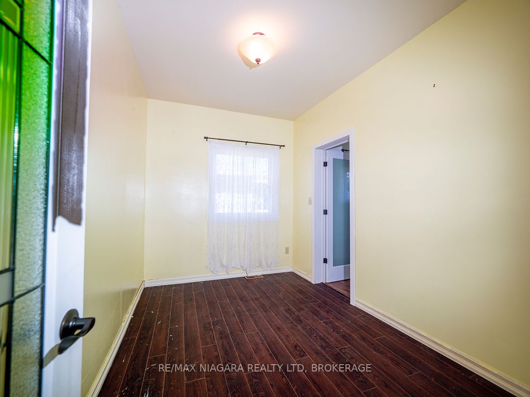 58 Christmas Street Property Photo 19