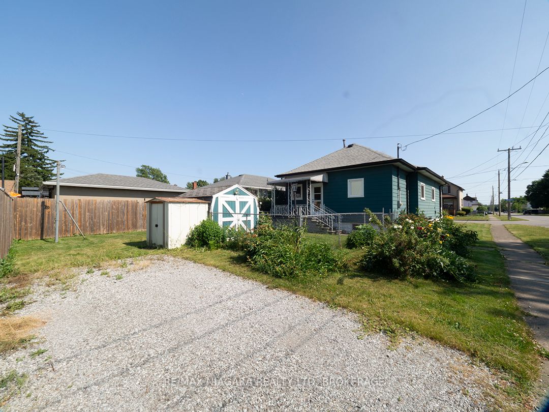58 Christmas Street Property Photo 30