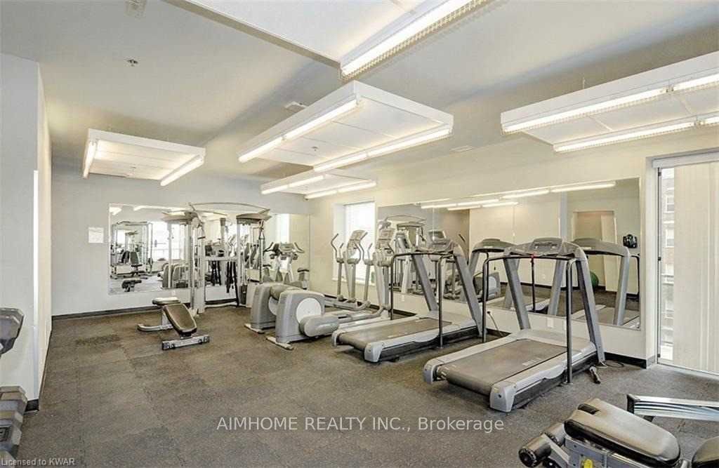 #309 - 318 Spruce Street Property Photo 4