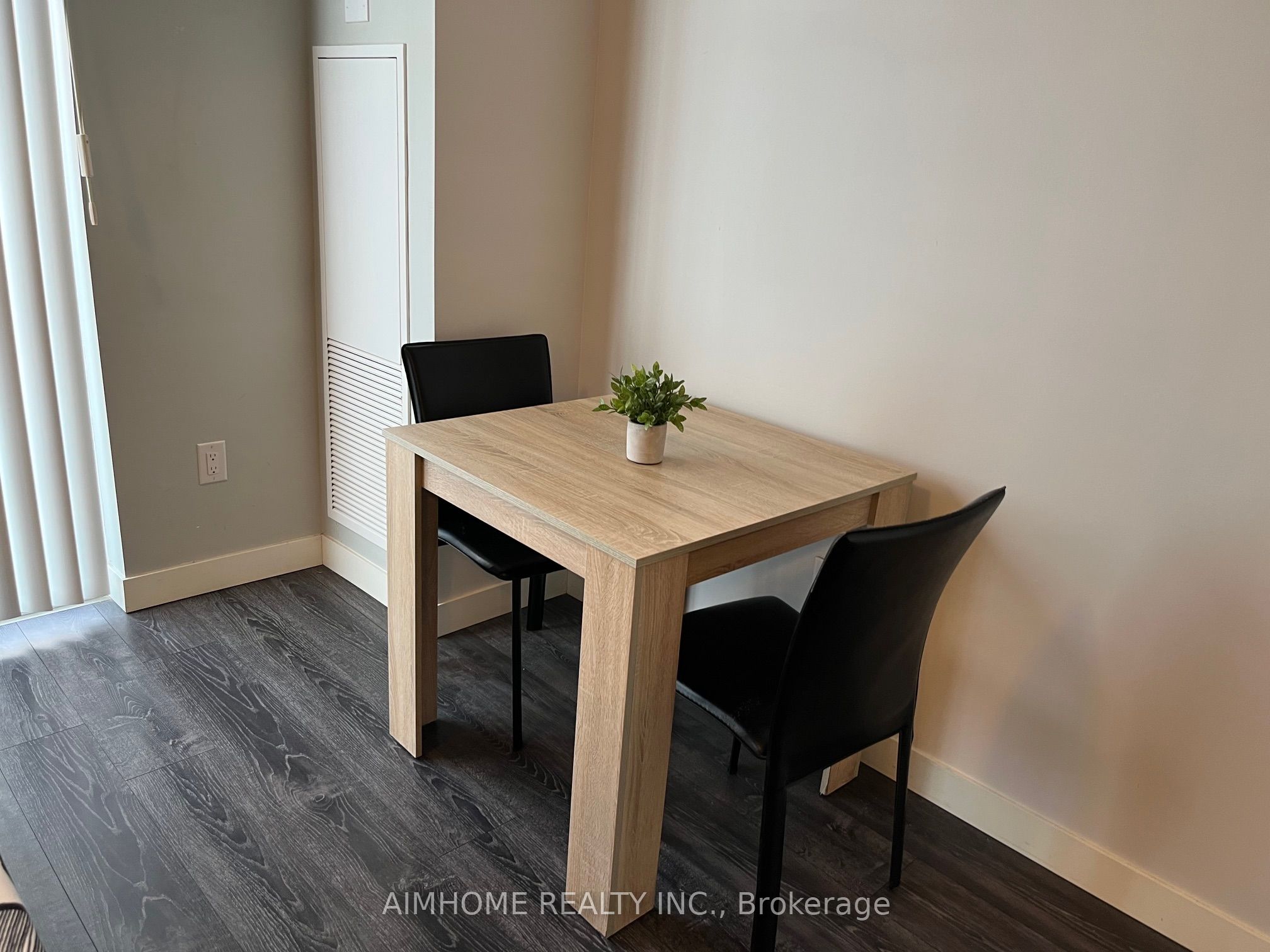 #309 - 318 Spruce Street Property Photo 19