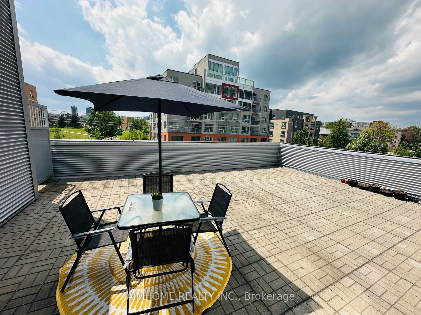 #309 - 318 Spruce Street Property Photo 21