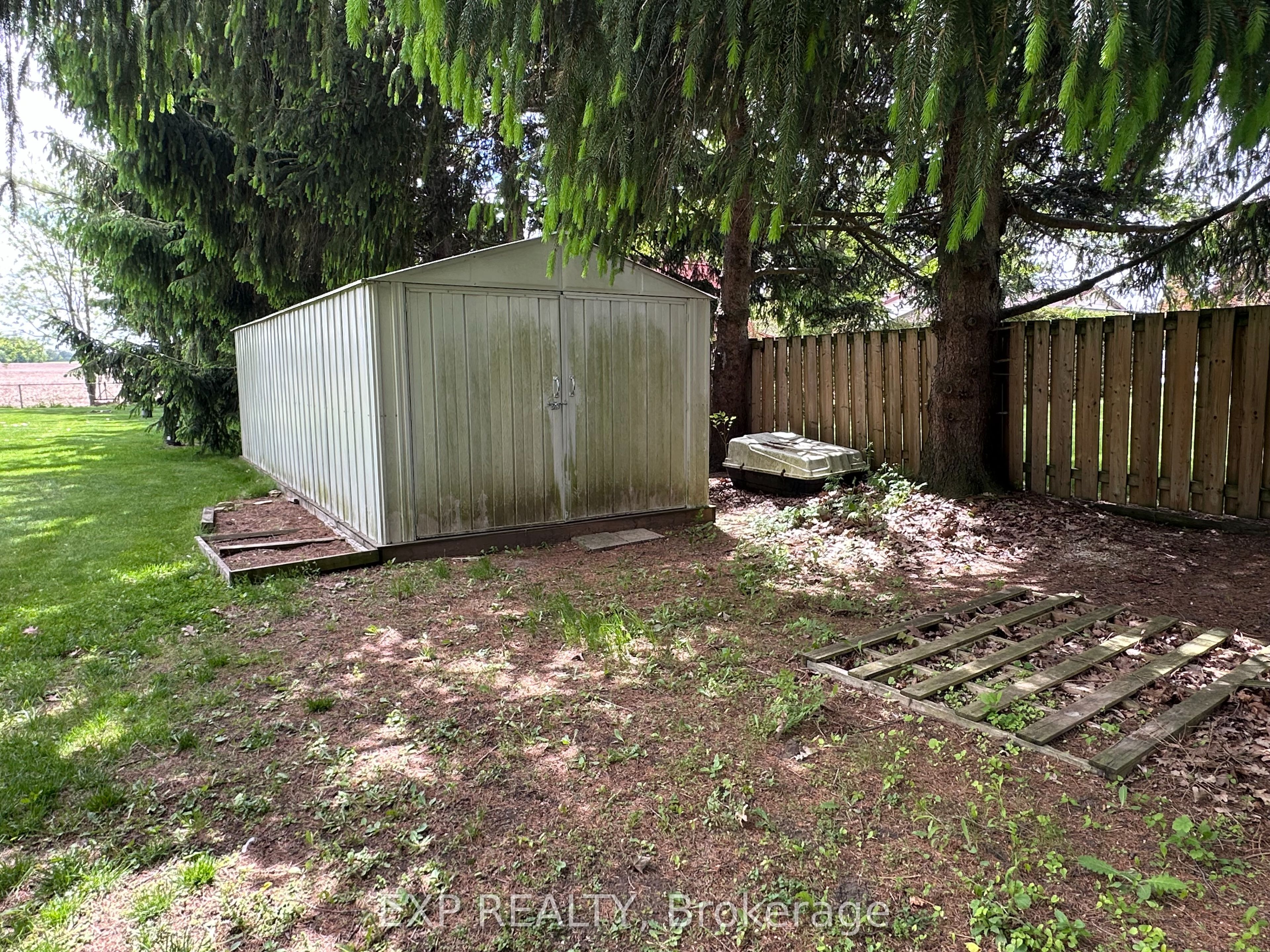 68 Thompson Place Property Photo 13